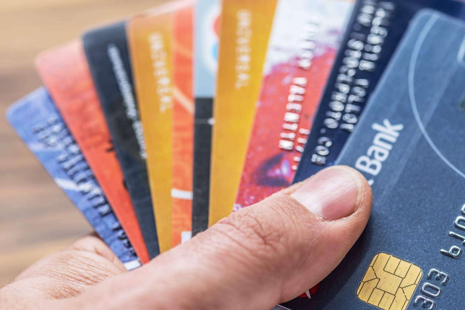 El problema que suponen las tarjetas revolving, explicado por Sello Legal Abogados