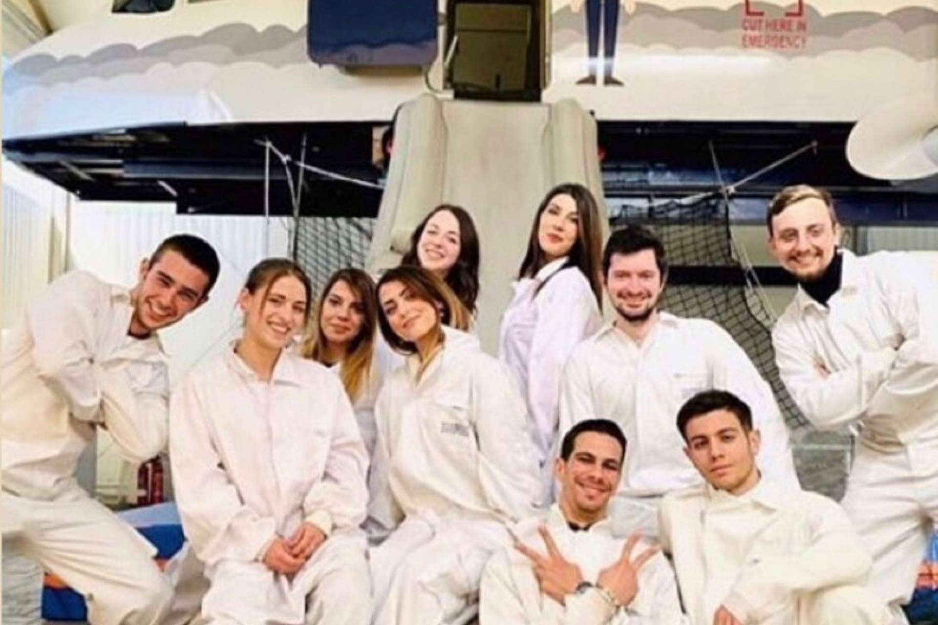 Convertirse en auxiliar de vuelo con la formación en Madrid con BRAVO19