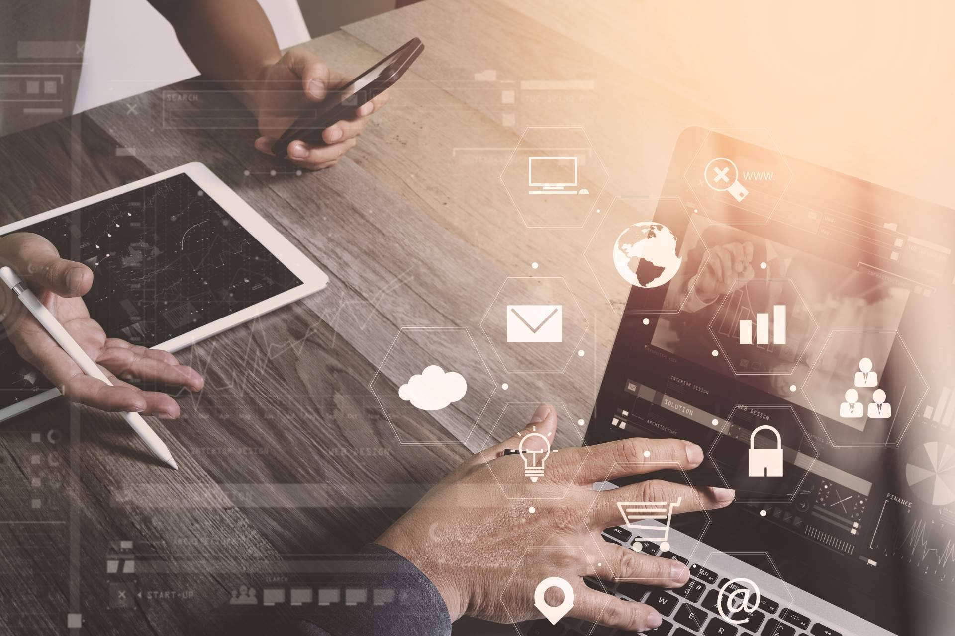 La joven empresa MarketBoom con servicios de marketing digital innova en Sabadell
