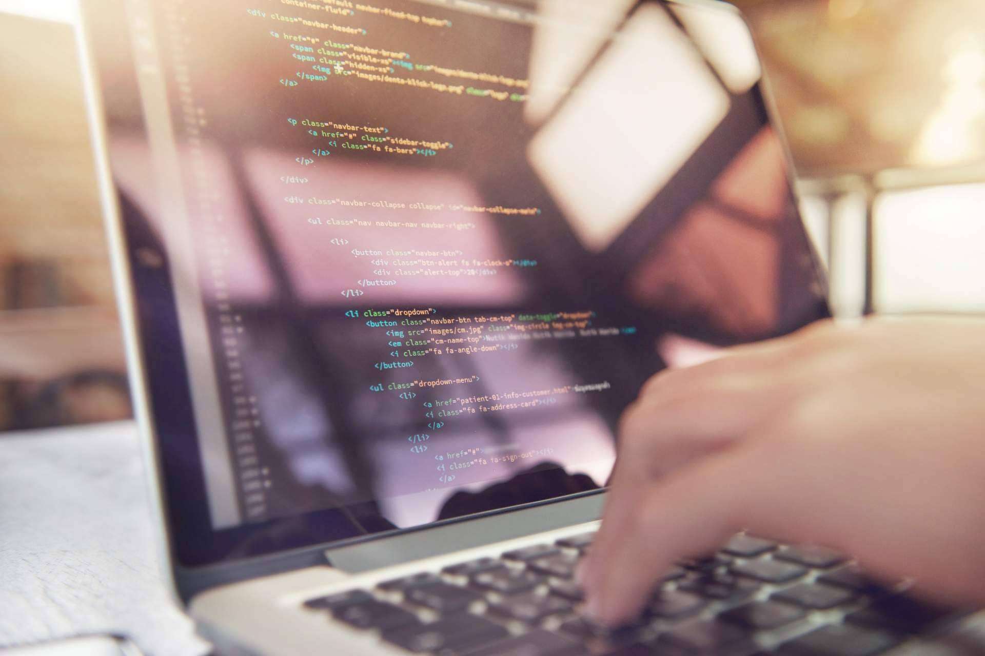 OXYGEN Academy ofrece formación para empezar a trabajar como programador junior