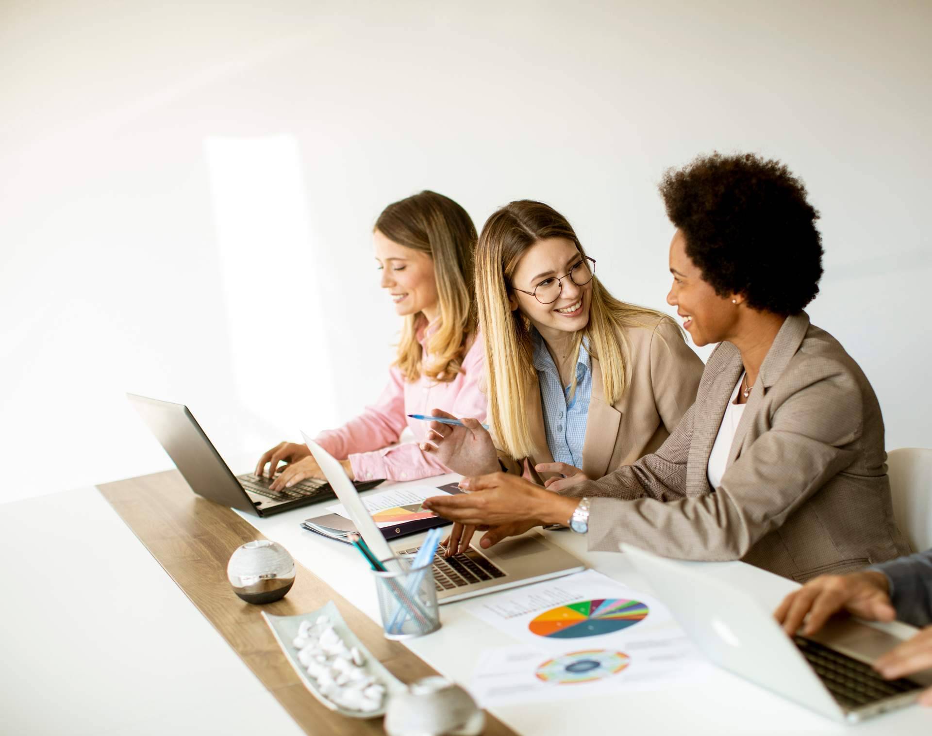 Aspectos que la generación millennial aprecia del entorno laboral, por Ana Sarmiento