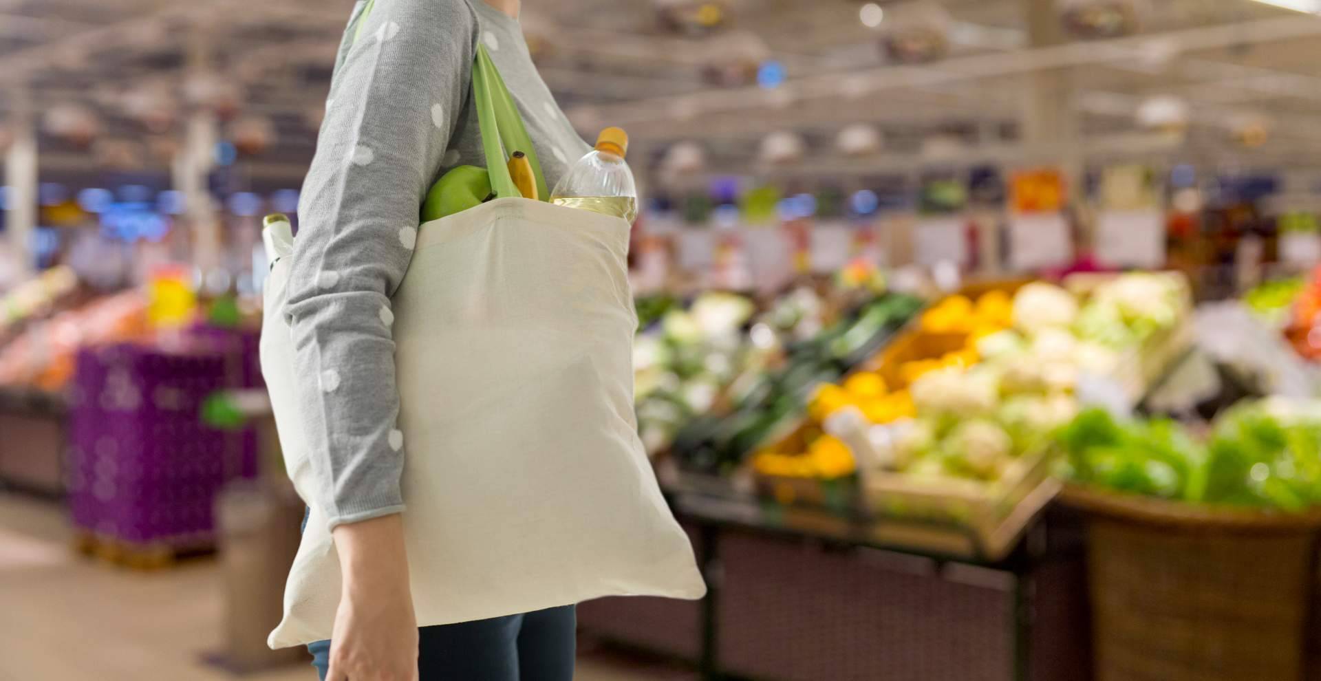 Las bolsas promocionales, según RegaloEmpresas, son una estrategia fundamental para fijar una marca