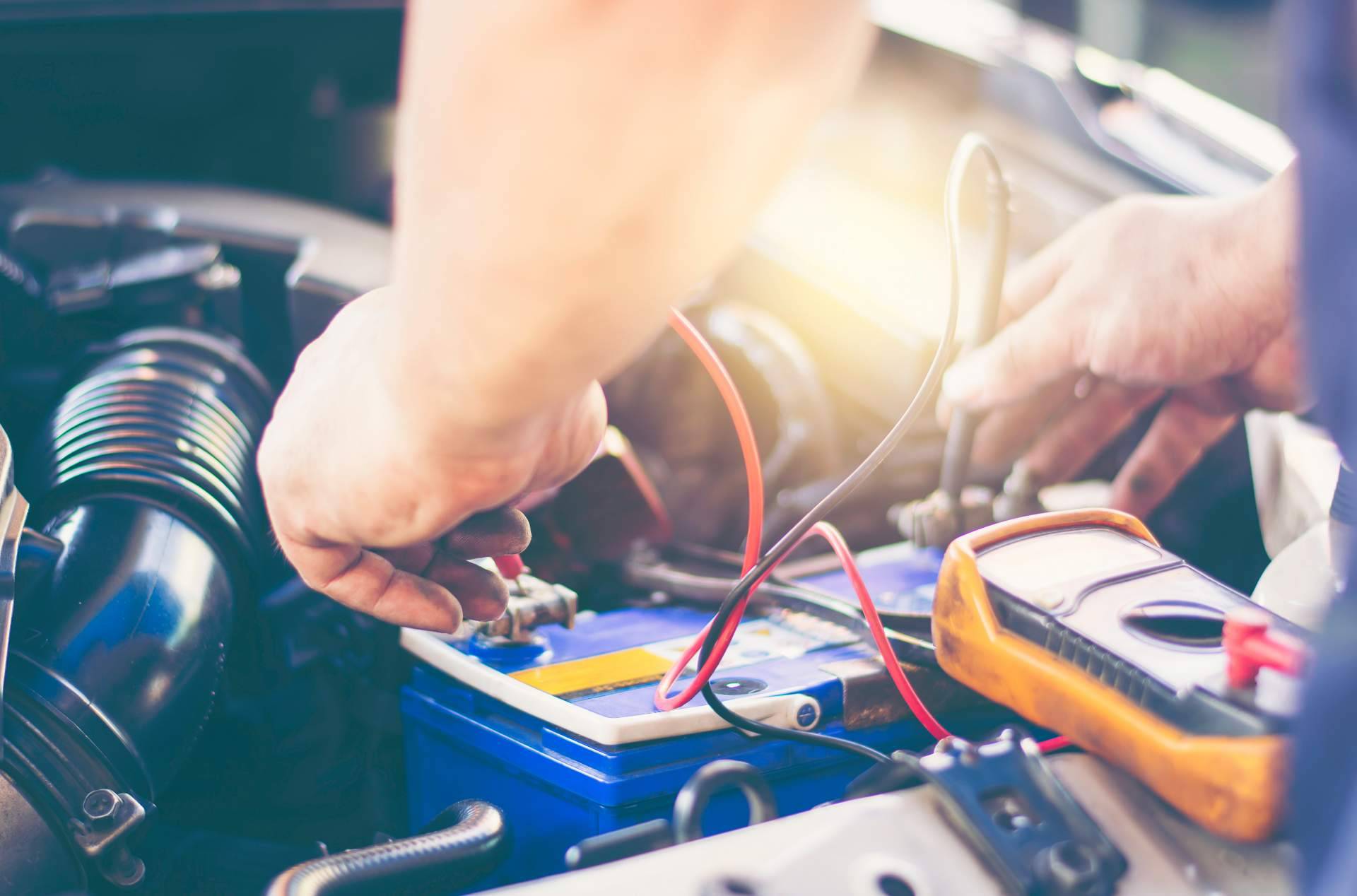 Recomendaciones para hacer un mantenimiento preventivo de la batería del coche, por Baterías.com