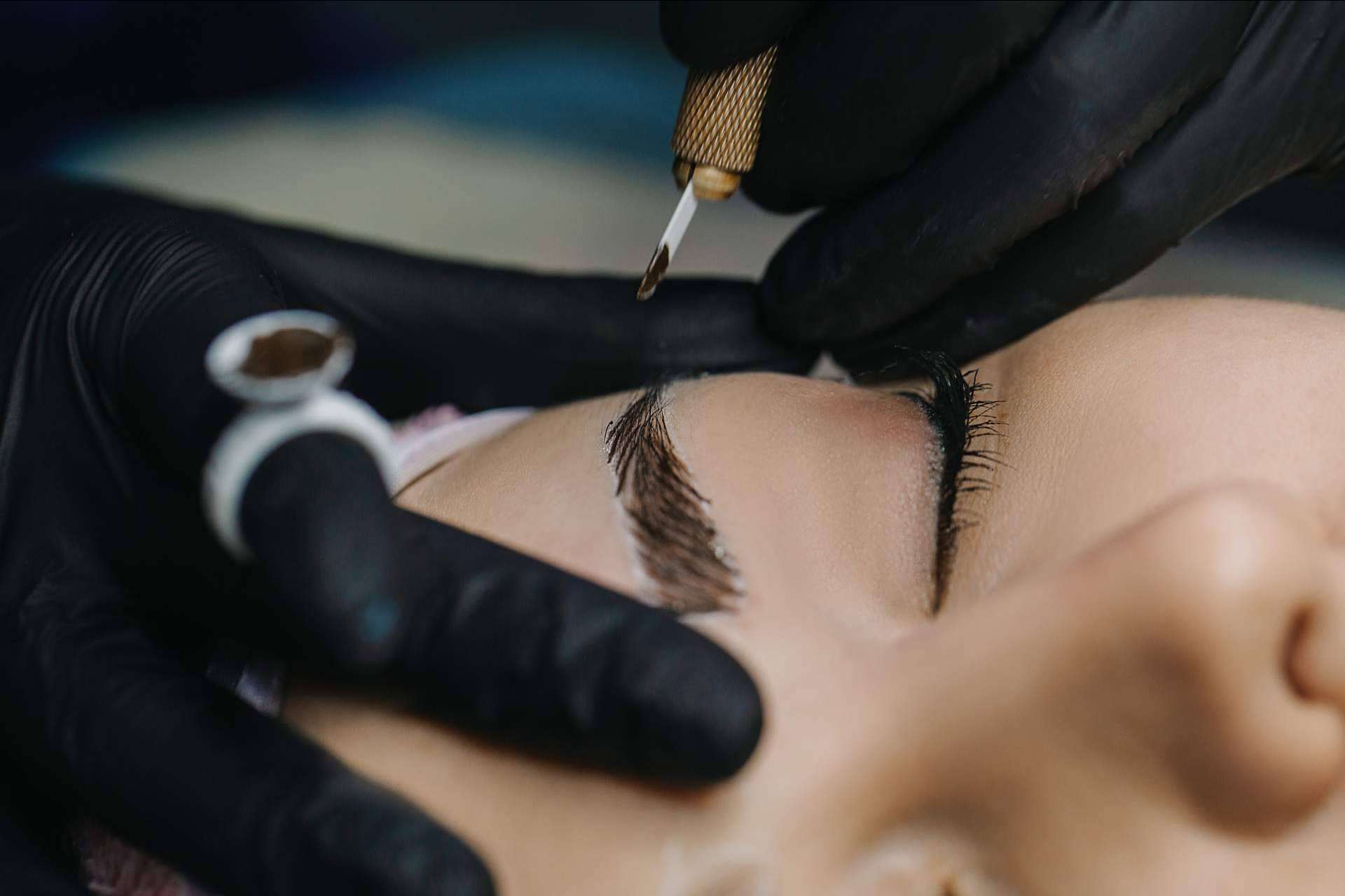 Microblading con la Dra. Lizeth Alba en Valencia