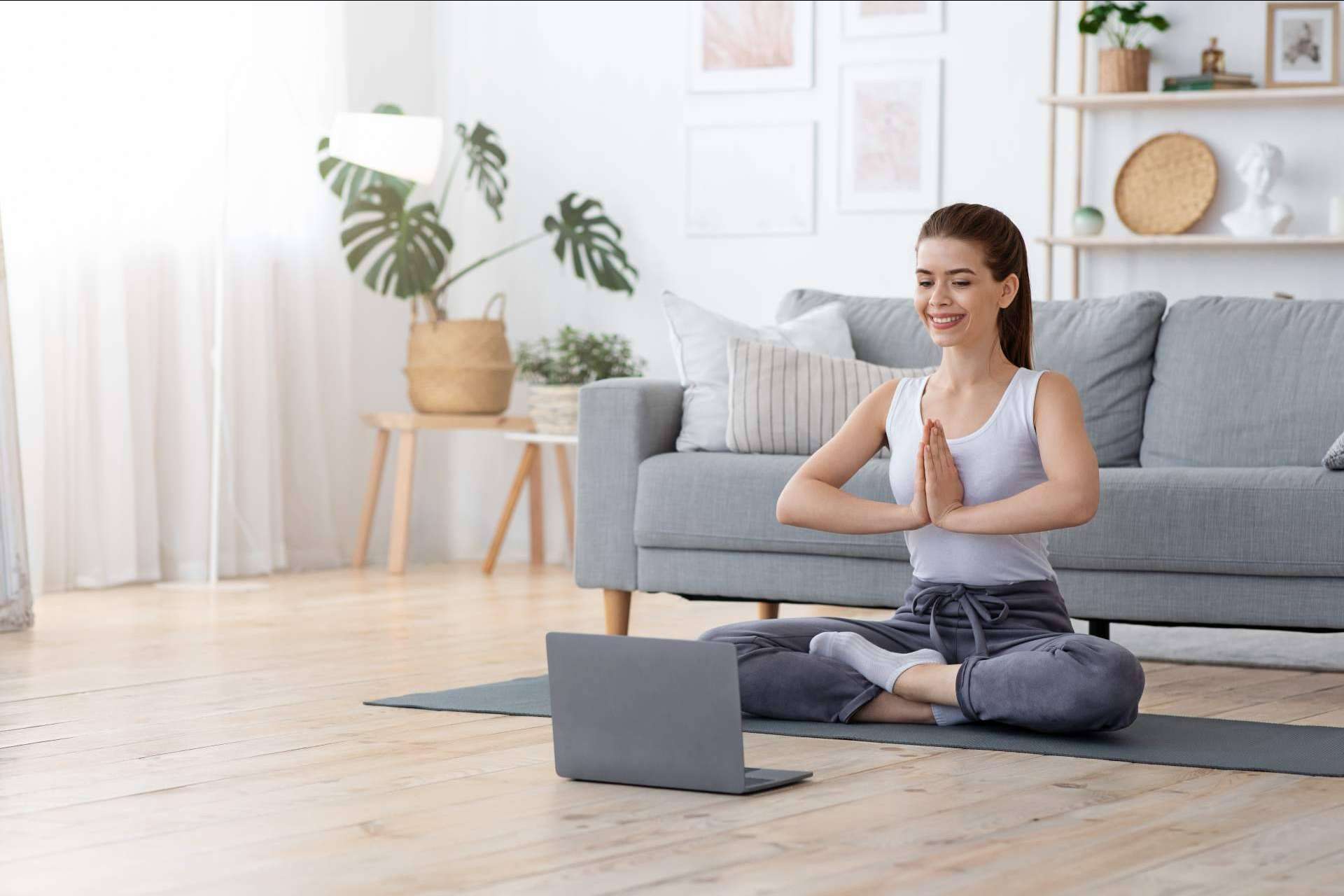 Unos de los mejores profesorados de yoga online de la mano de Profesorado de Yoga