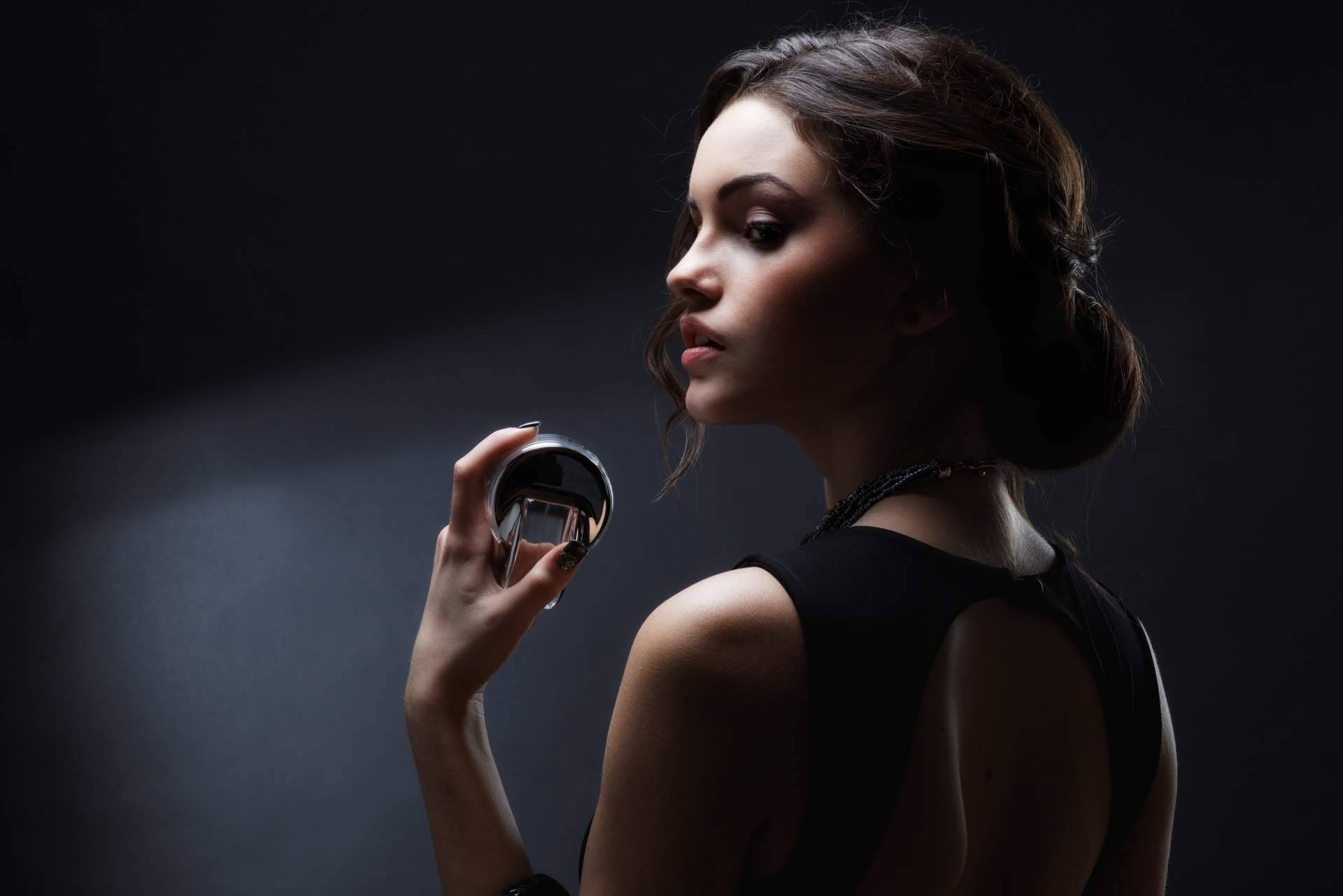 A de Ahorro ofrece perfumes originales en su centro comercial online