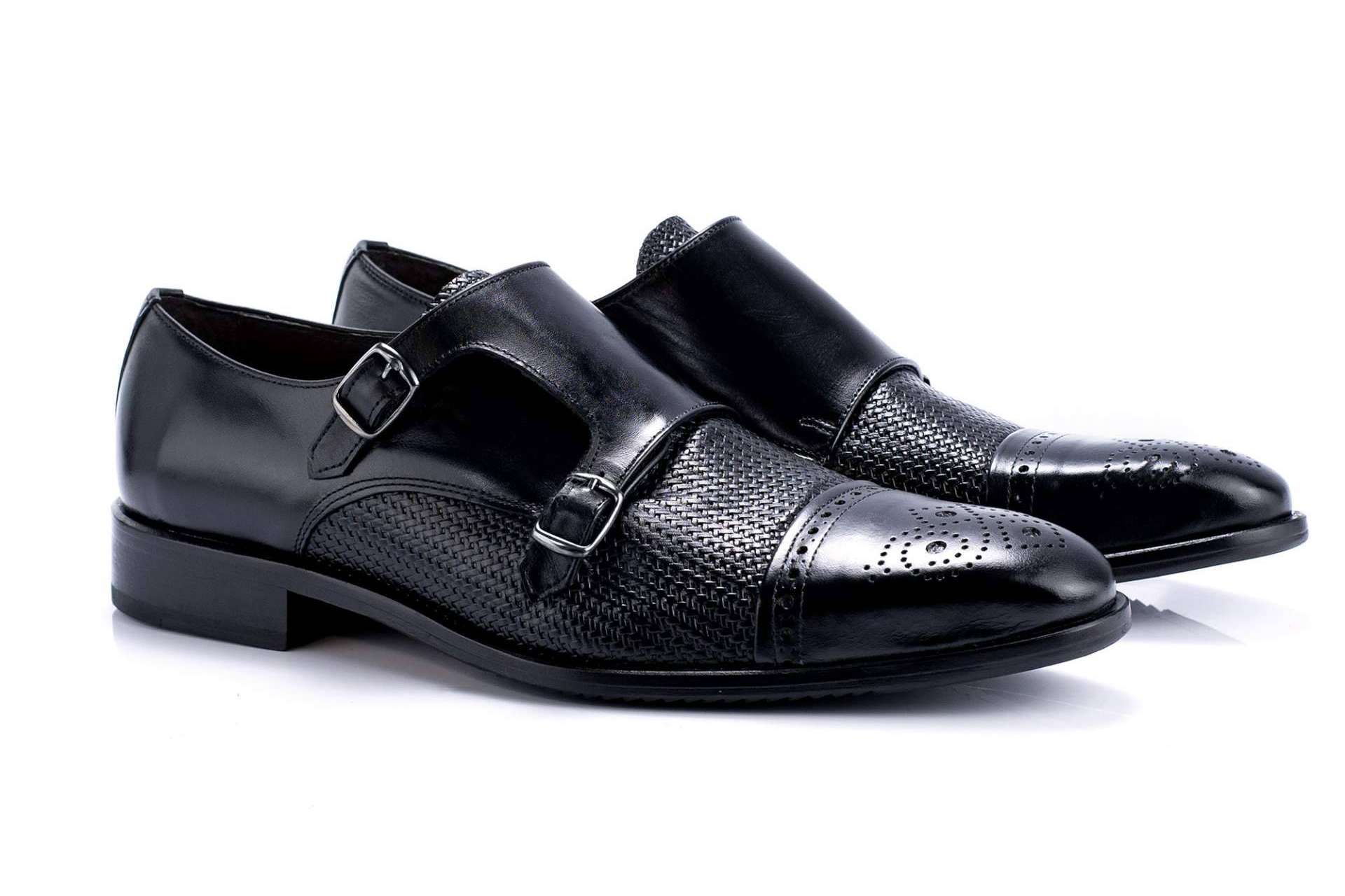 Ortiz & Reed y su calzado masculino con hebilla