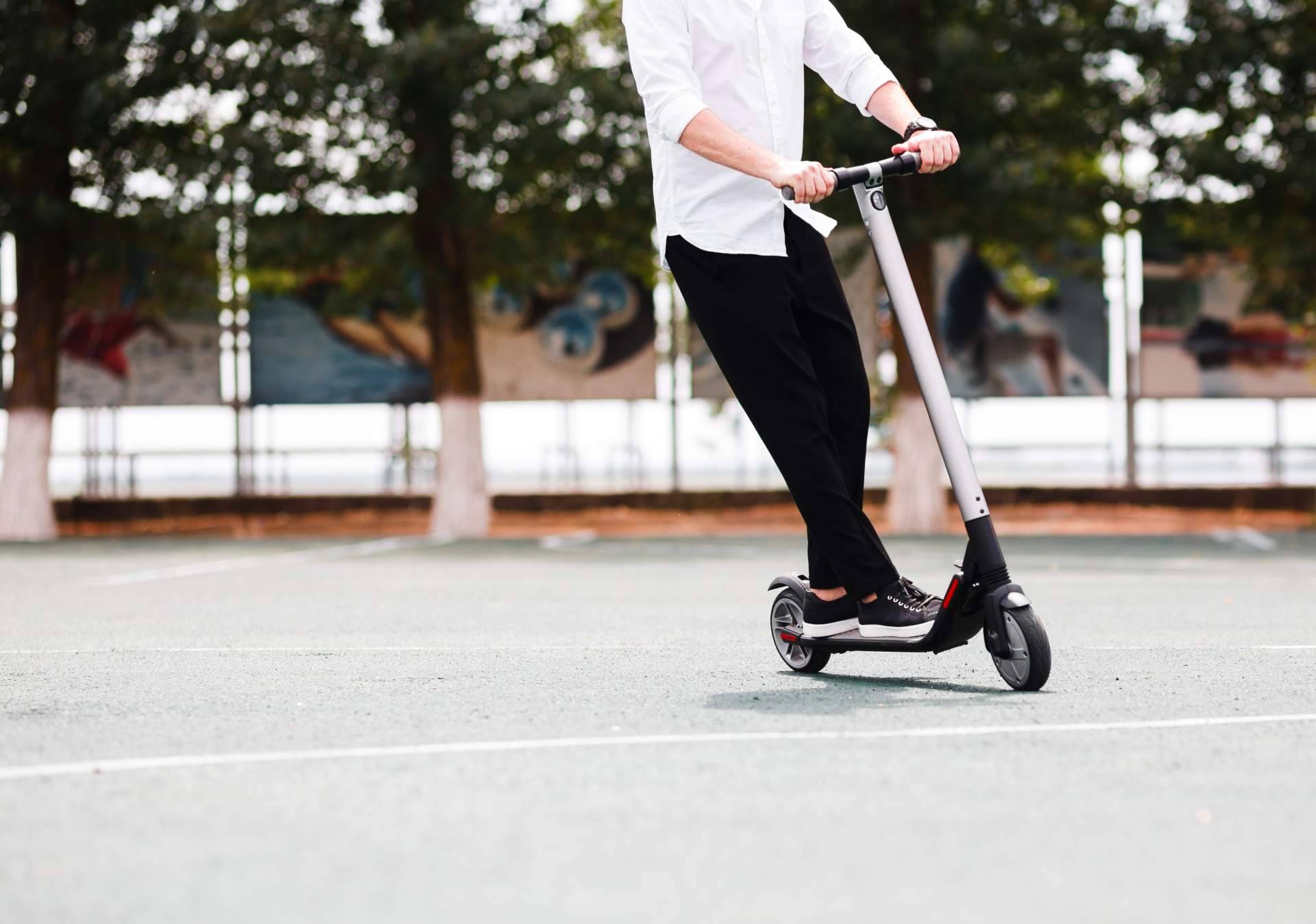 Personalizar patinetes eléctricos en Barcelona con Talleres Lynx