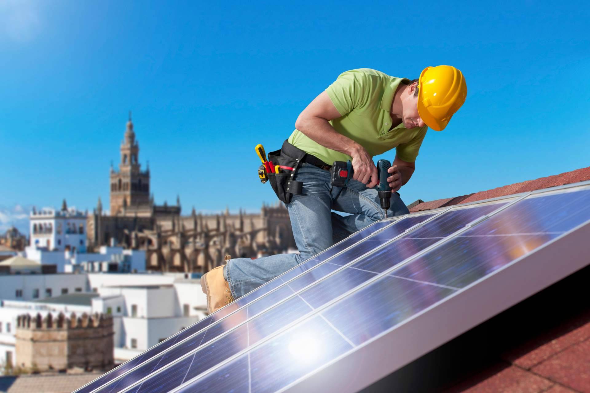 CRM para el autoconsumo solar, la comunicación de los comerciales y el backend especializado en proyectos de placas solares