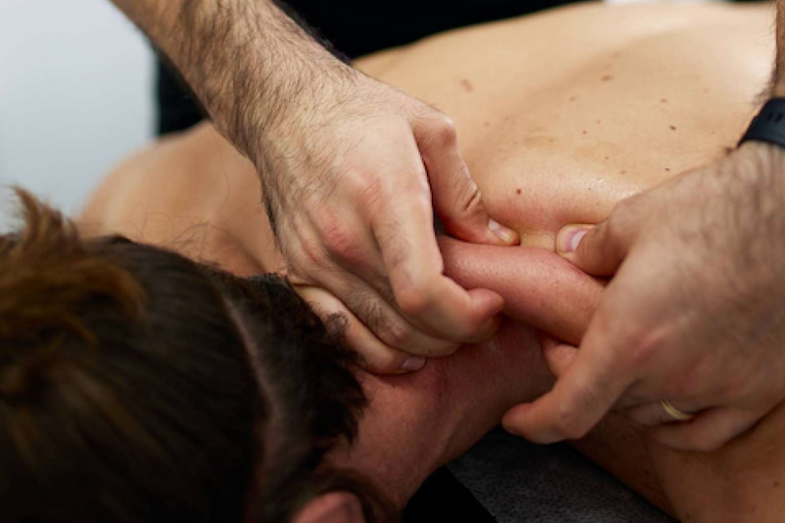 SOIFIT recomienda no acostumbrarse al dolor causado por una lesión cervical o lumbar