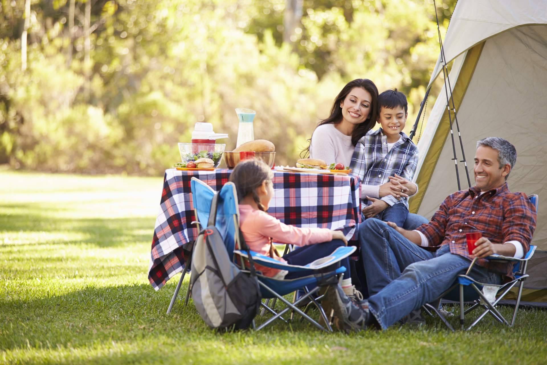 Todo lo necesario para ir de camping se puede encontrar en Ferretería24h.es