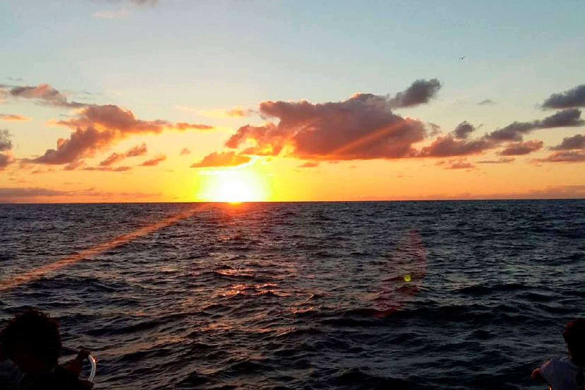 Un paseo en catamarán para conocer San Sebastián desde otro punto de vista