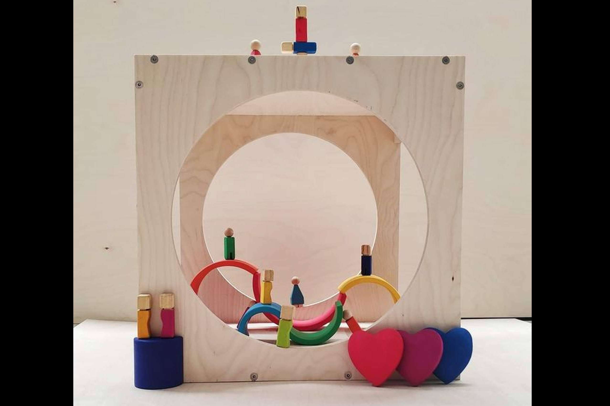 Planeta Eco Aventura presenta sus juguetes de madera artesanales que siguen las pedagogías Montessori, Waldorf o Pikler