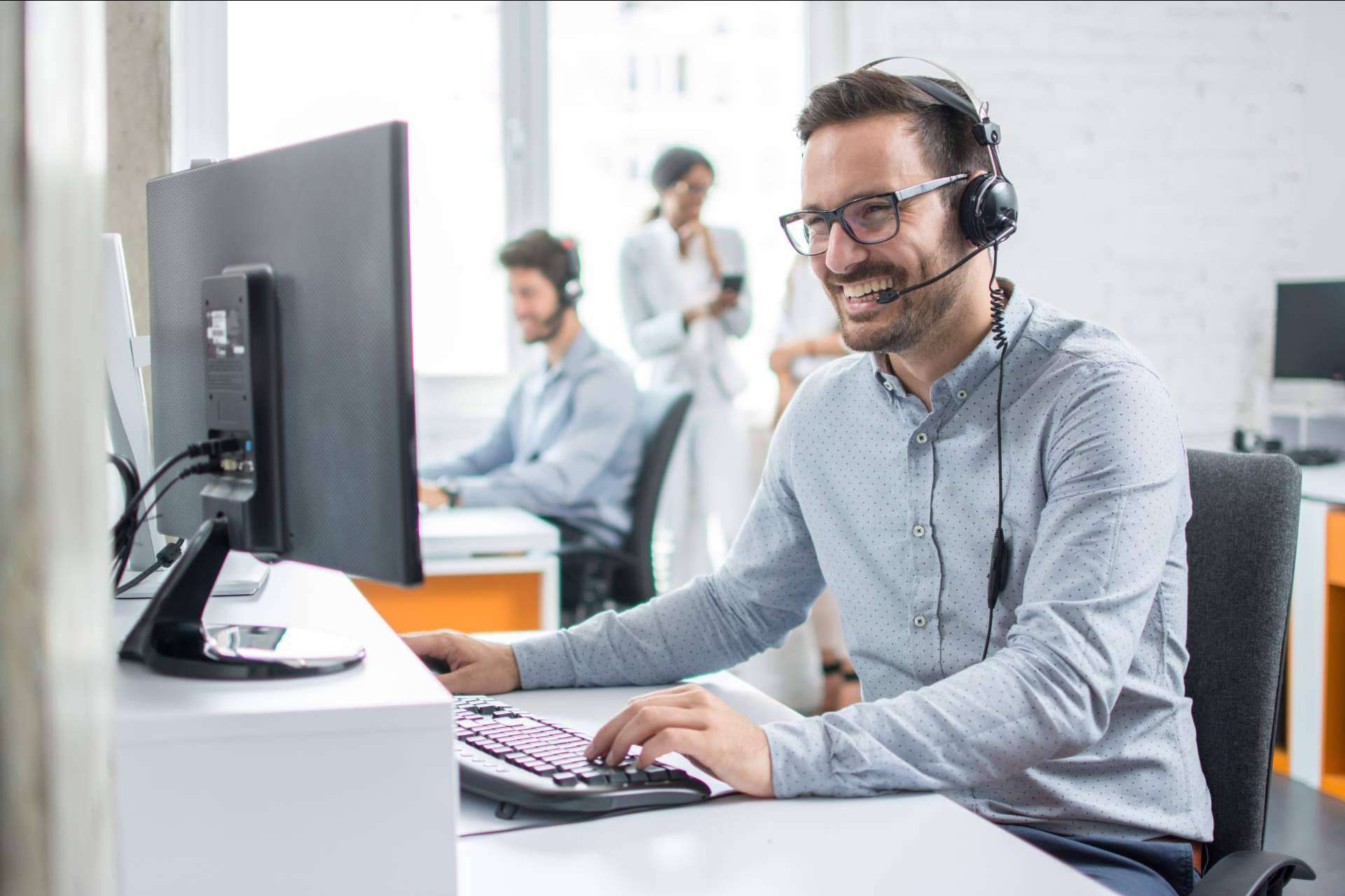 Sosmatic acentúa la necesidad de poner voz a los clientes en el soporte técnico Help Desk L1 y L2, atención al cliente y servicios BPO