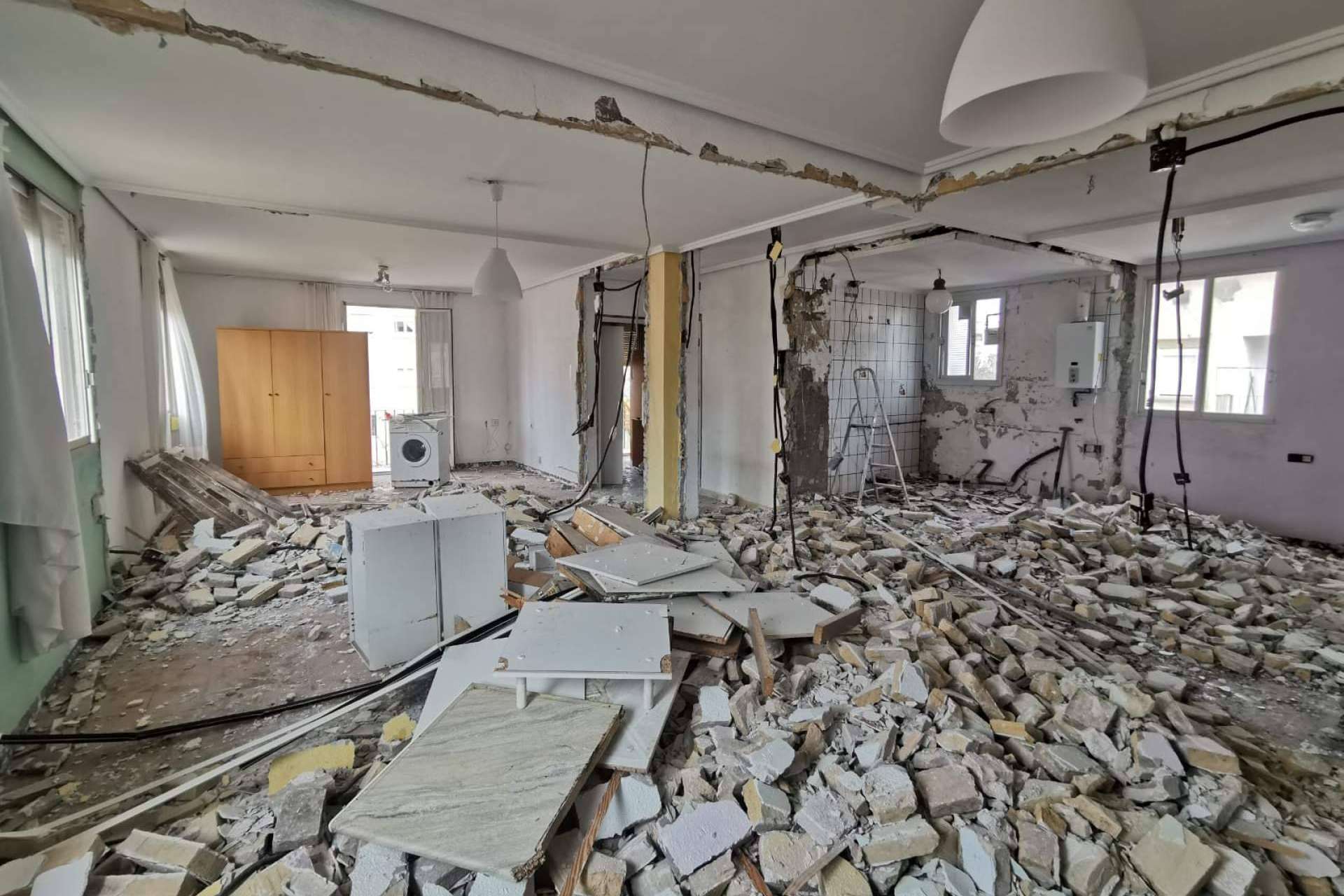 ¿Reconstruir o reformar una vivienda? Los 4 consejos de EGM Grupo que ayudarán a las personas a tomar la decisión adecuada