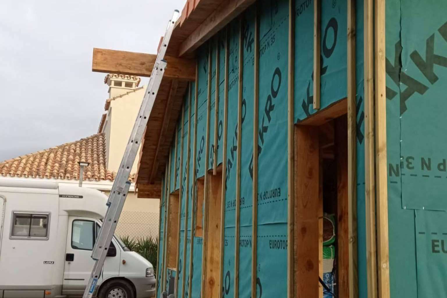 Delmader construye la casa soñada con madera