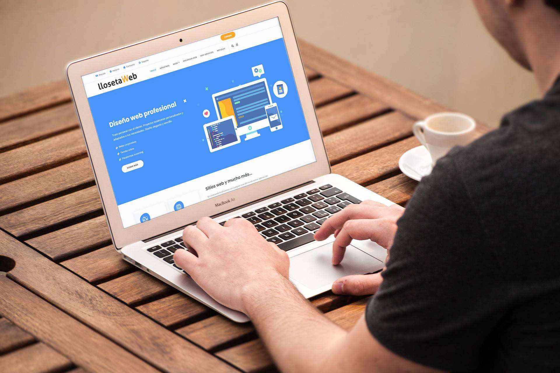 Llosetaweb es una solución ideal para crear webs profesionales y simples