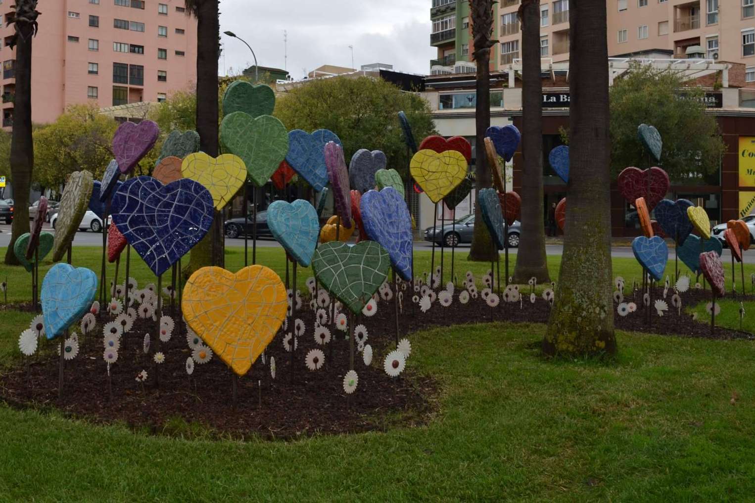 MobuArtex, la compañía que se ocupa de decorar ciudades
