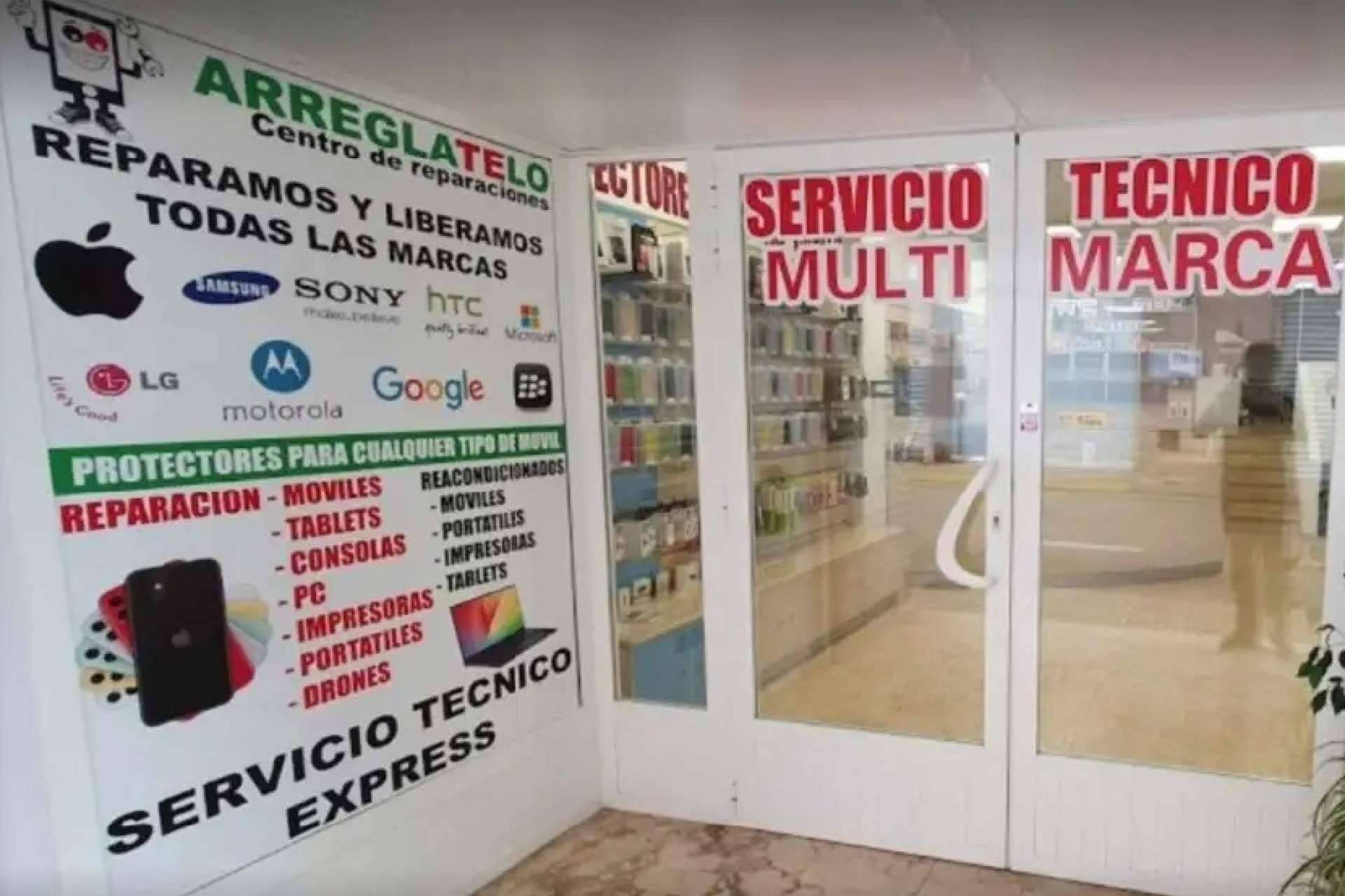 Servicio de reparación de todas las marcas de robots aspirador de la mano de Arréglatelo