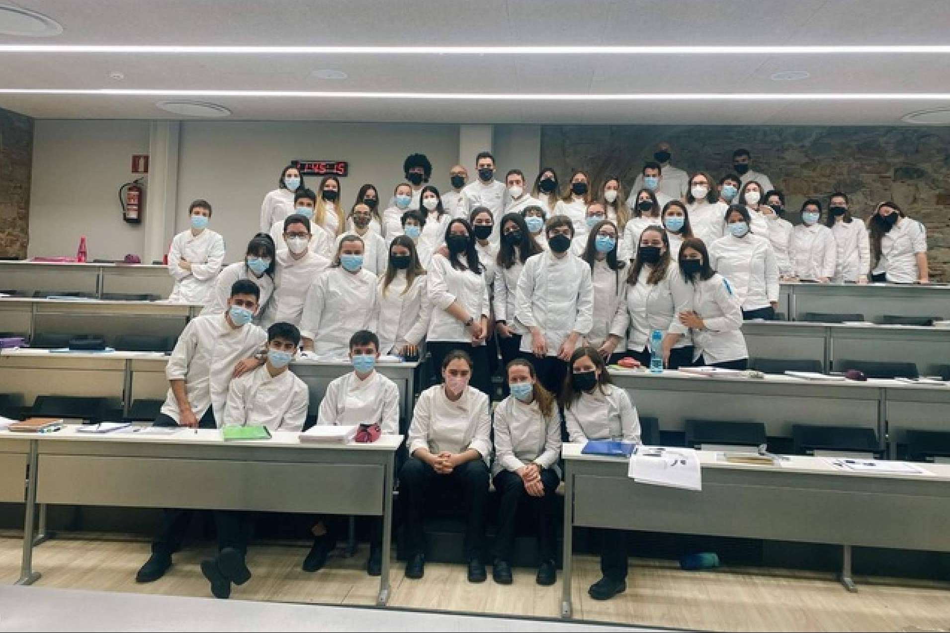 Tres chefs dan a conocer en Barcelona la gastronomía de Ibiza