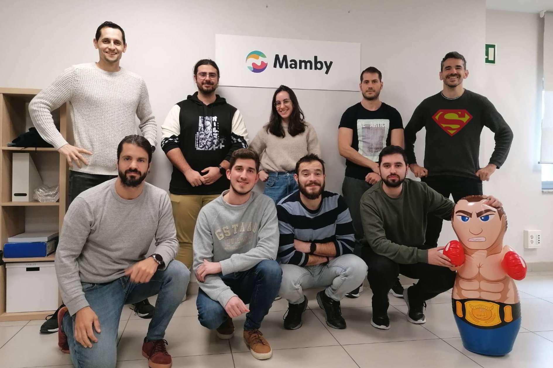 Monetizar creando contenido y ganar bitcoins gracias a Mamby