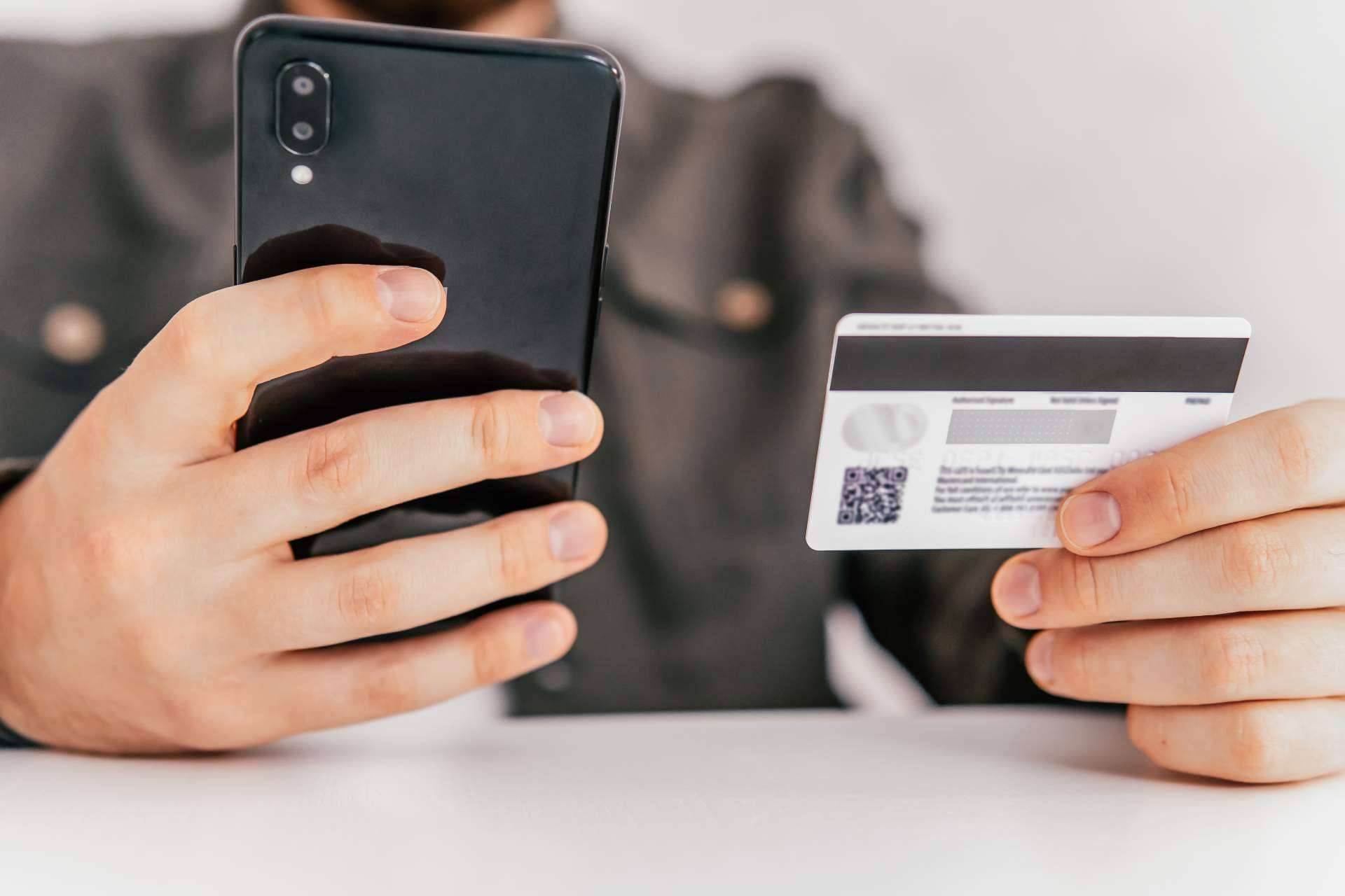 Reclama Canarias, la opción de asesoramiento para reclamar los intereses de las Tarjetas Revolving