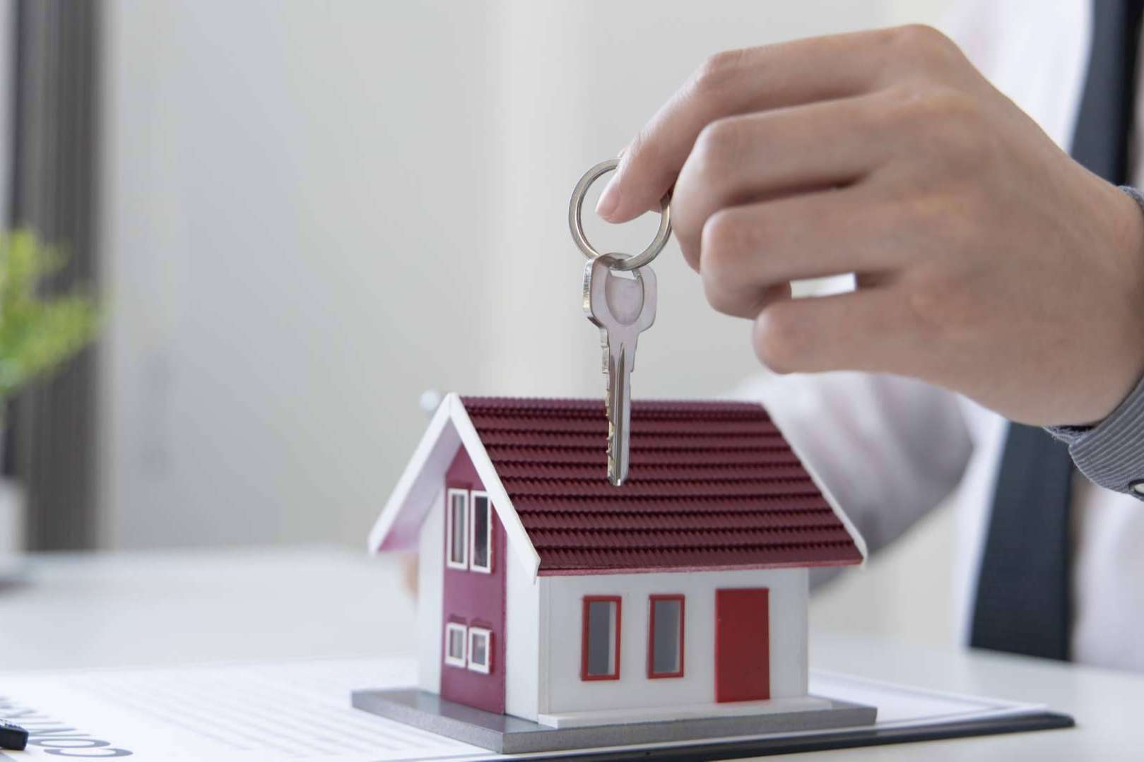 Garantizar operaciones exitosas con la inmobiliaria especializada en derecho inmobiliario Cano & Pujol