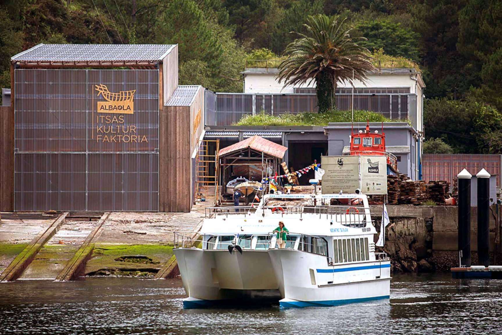 Salidas especiales a la factoría Albaola de la mano de la empresa Ciudad San Sebastián