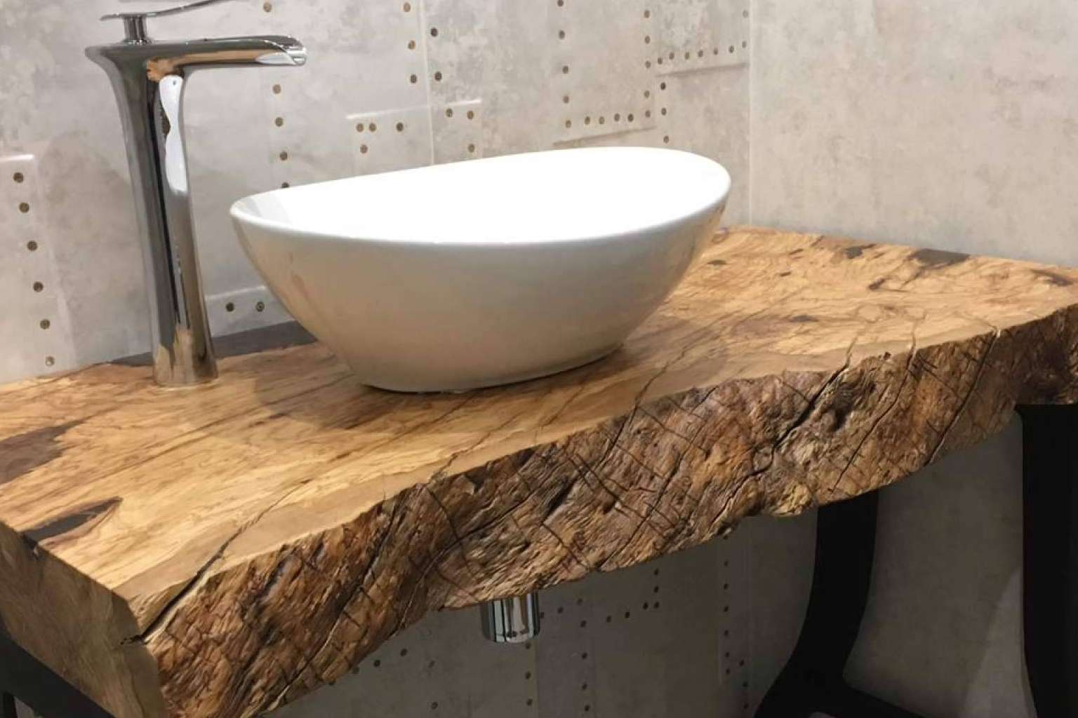 Encimeras de Olivo comercializa encimeras con madera resistente y sostenible