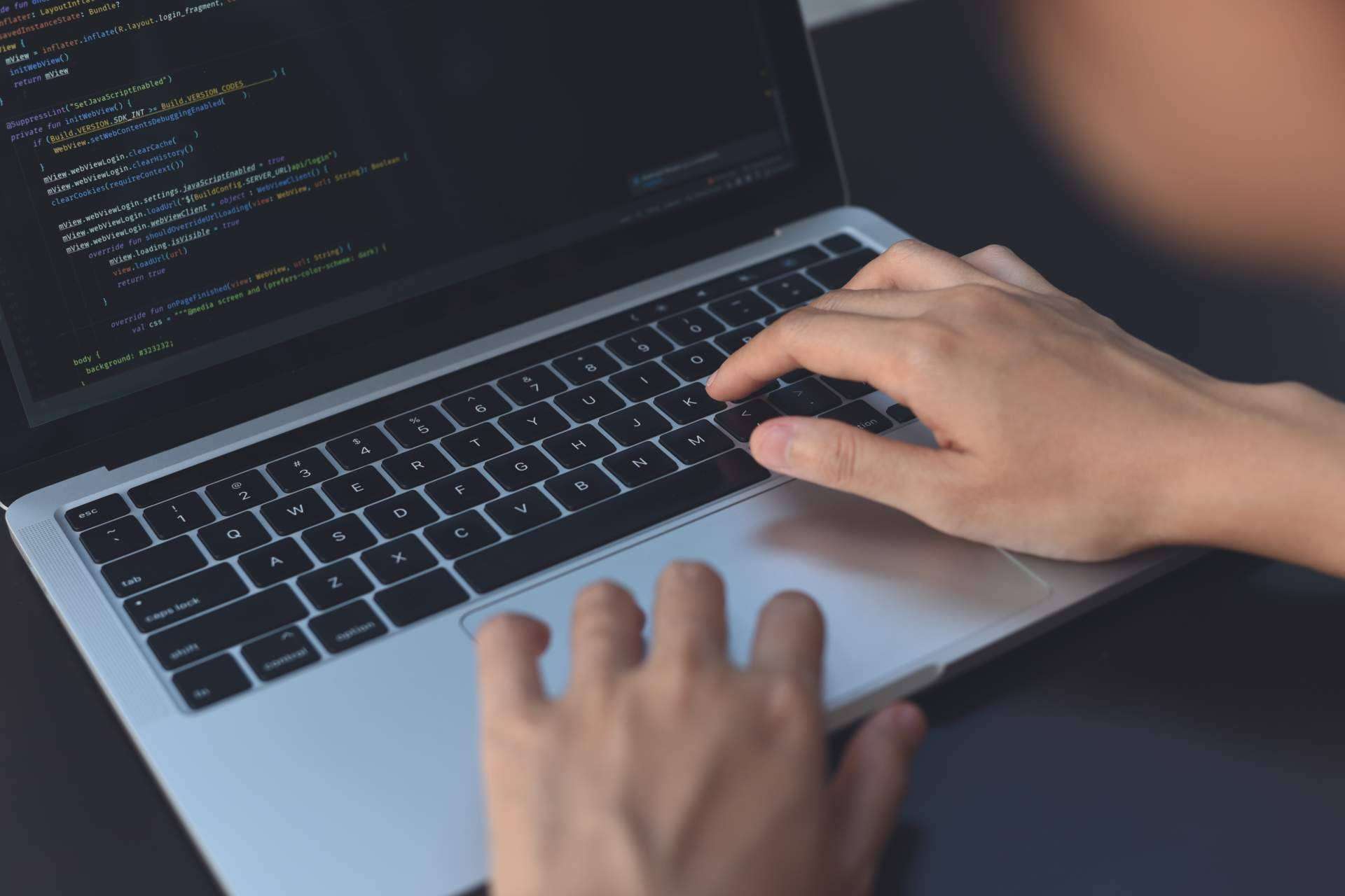 ¿Por qué elegir el hosting profesional de Applinet para un proyecto en internet?