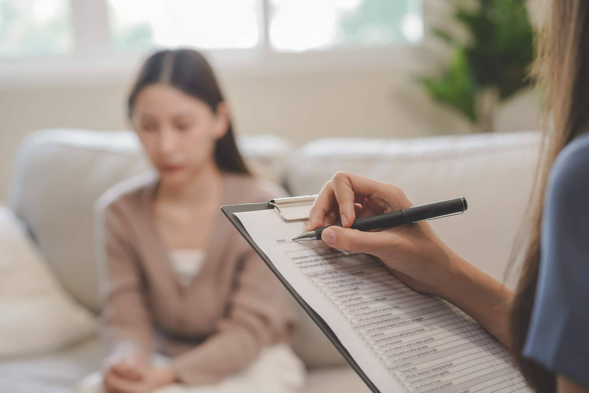 Los beneficios que ofrece la terapia de salud emocional a las personas