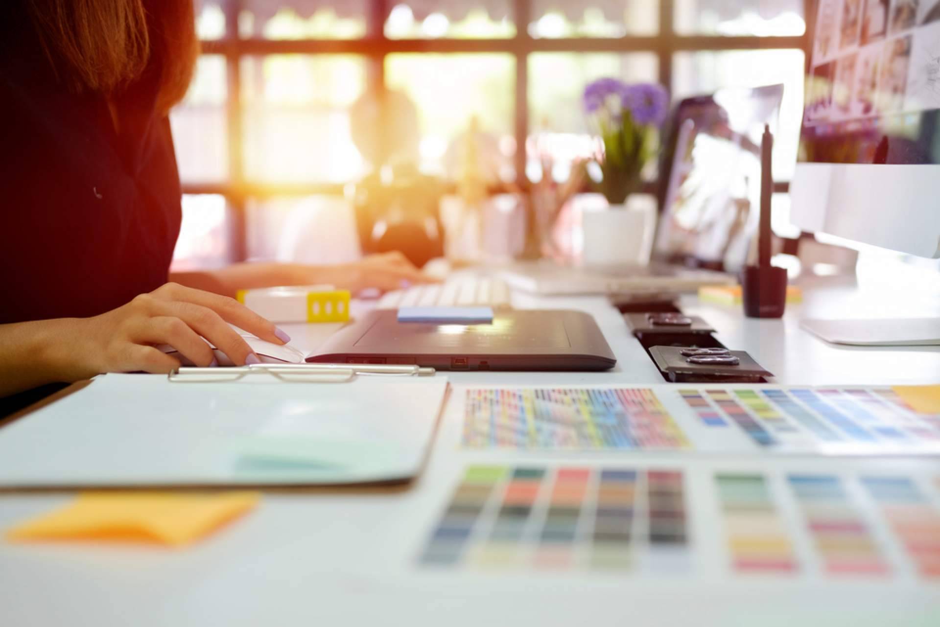 Conseguir un lugar destacado entre tanta publicidad con Clover