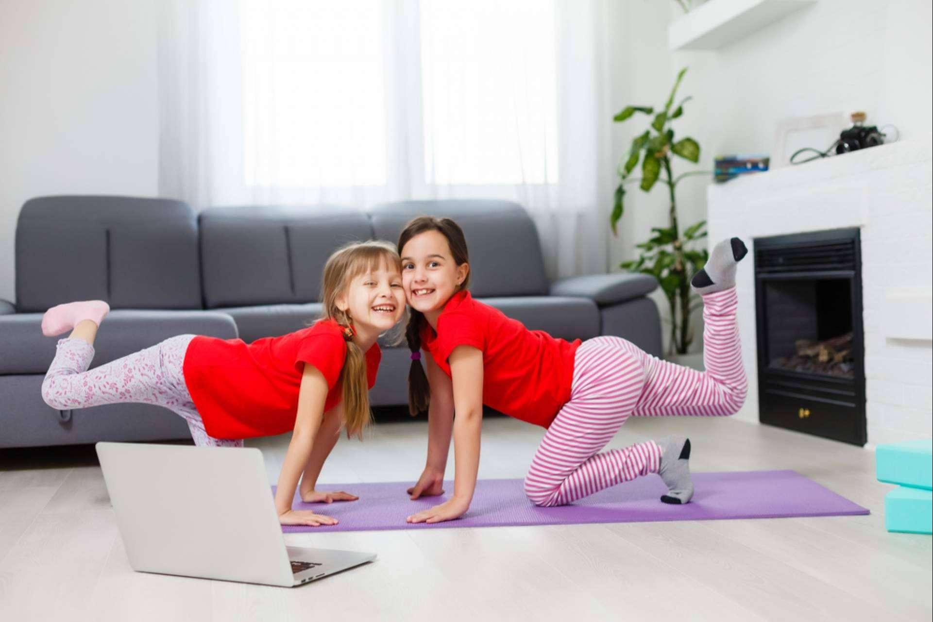 Bailar en casa, la actividad ideal para ponerse en forma antes del verano