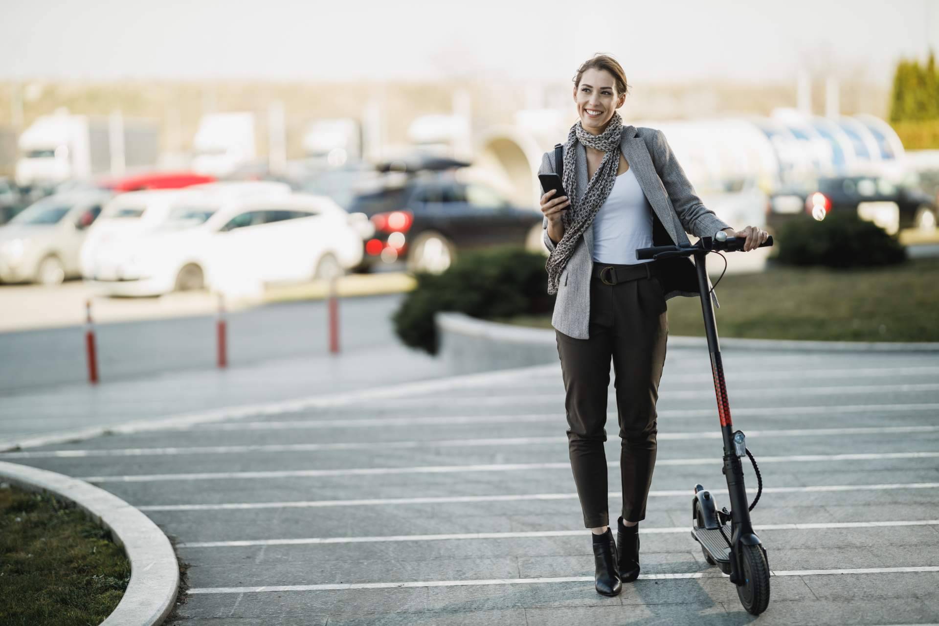 Alquiler patinete eléctrico Barcelona con el servicio de LYNX