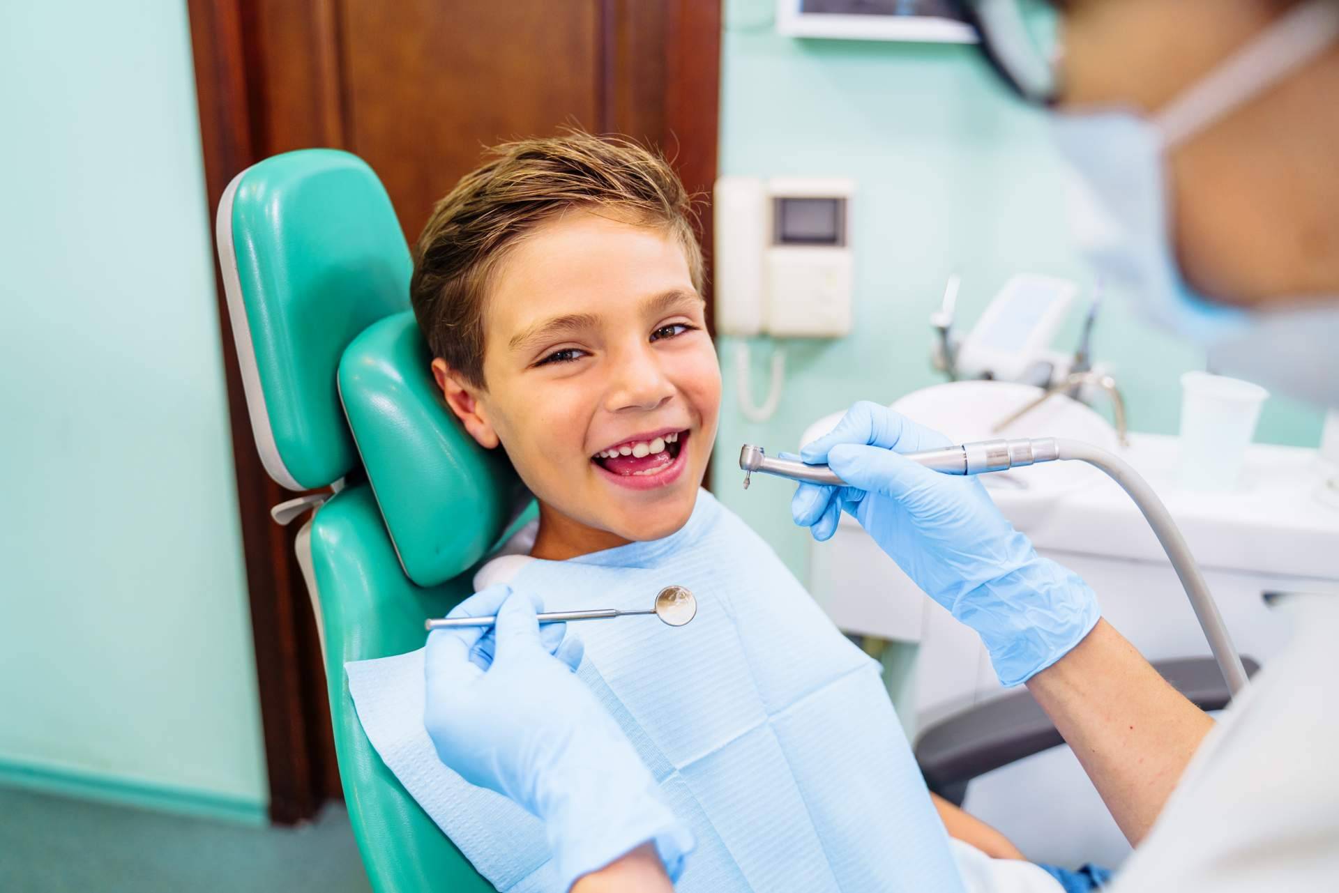 ¿Dónde encontrar un centro de confianza? El Dr. Ignacio Ramírez Caballero y la clínica Doctores Dental Alicante