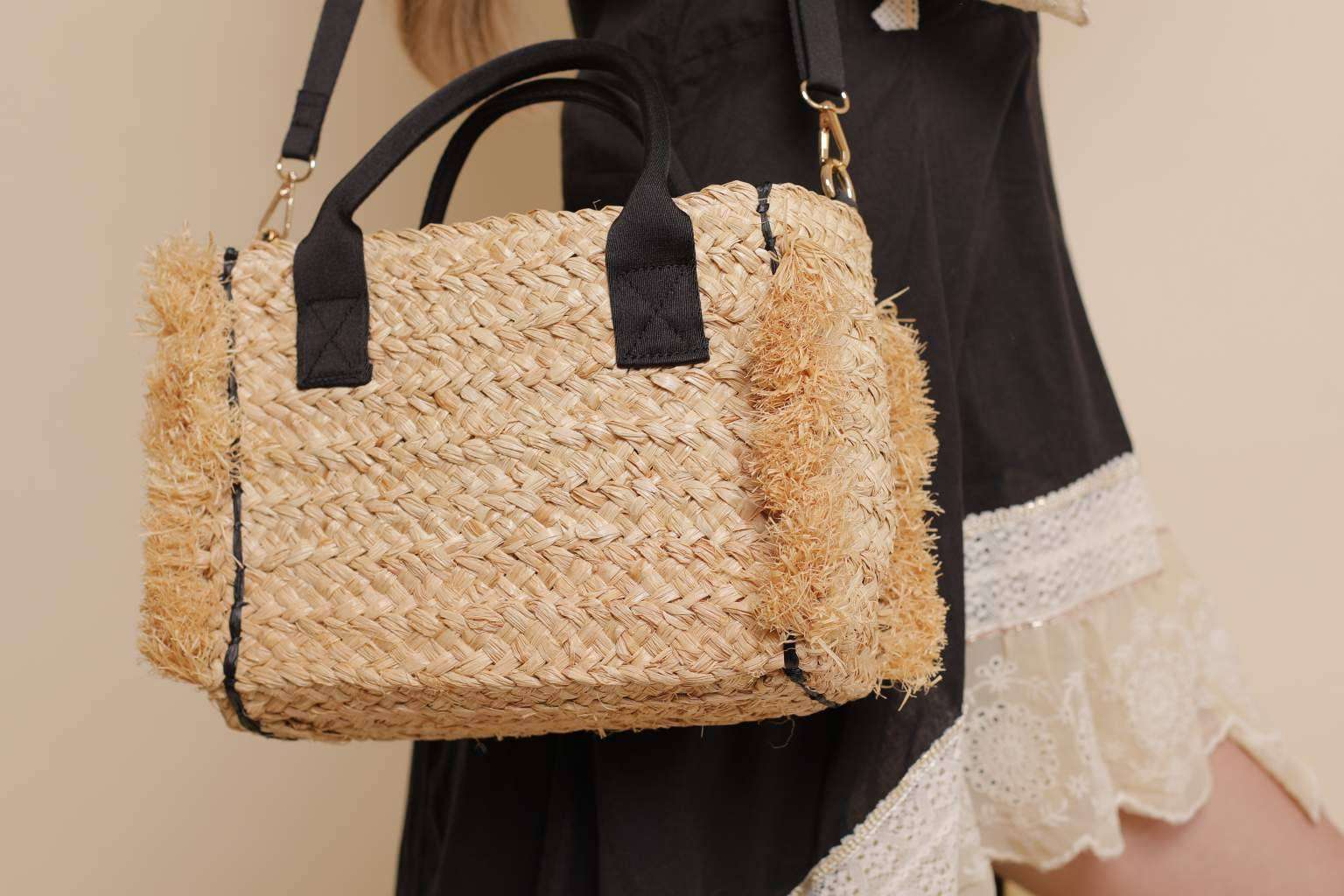Todas las tendencias en bolsos de playa 2022 en los capazos de Grecca By Mia