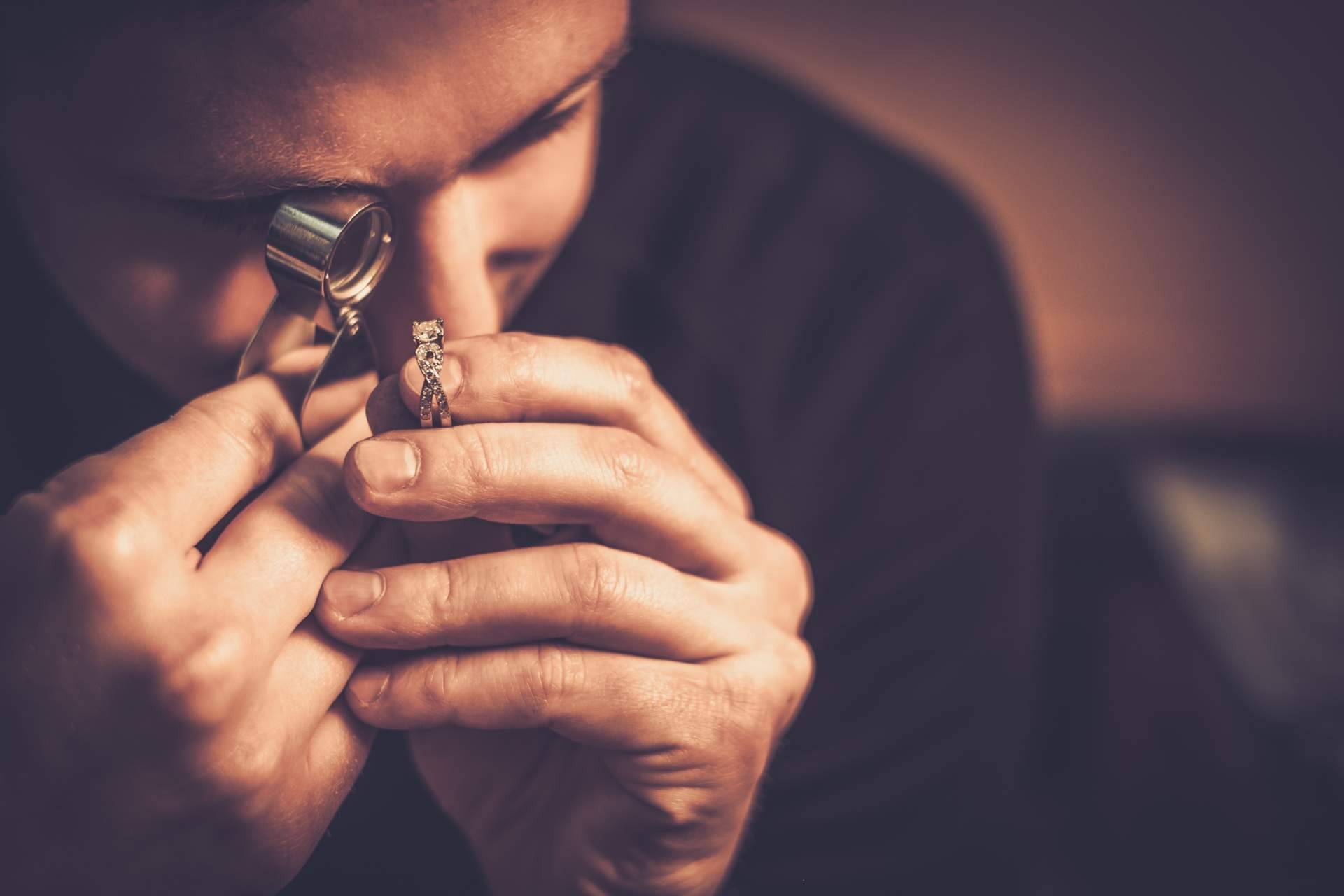 Cómo vender relojes y joyas de forma fácil y segura