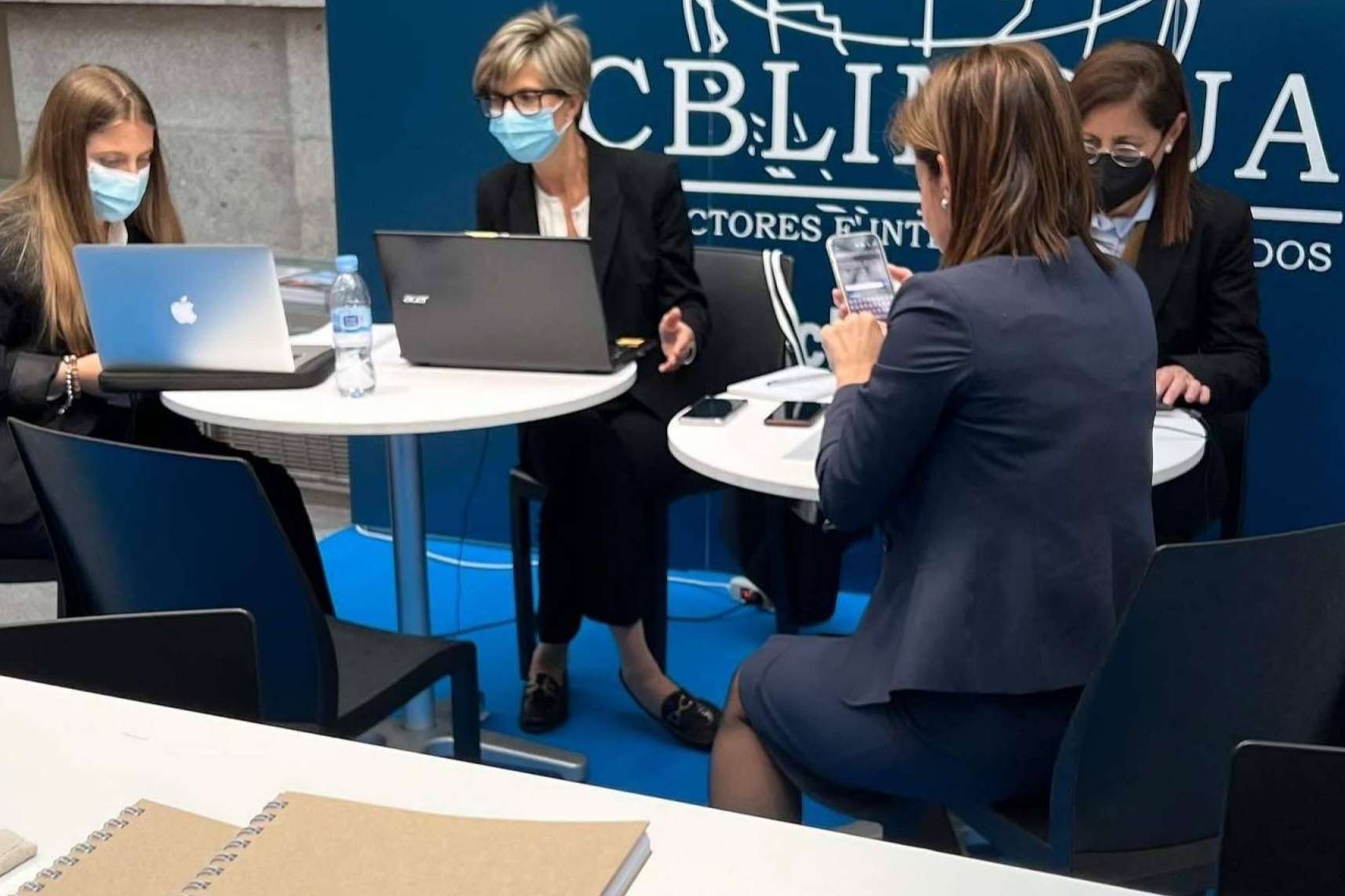 CBlingua, una de las principales empresas de traducción compuesta por un equipo de traductores jurados acreditados en todos los idiomas