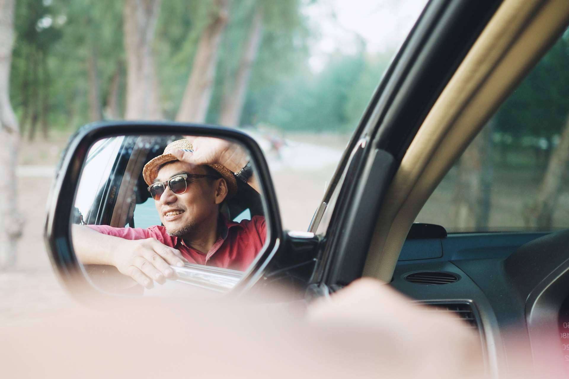 La opción que ofrece Rent Car Deluxe para hacer un regalo único, alquilar un coche de lujo