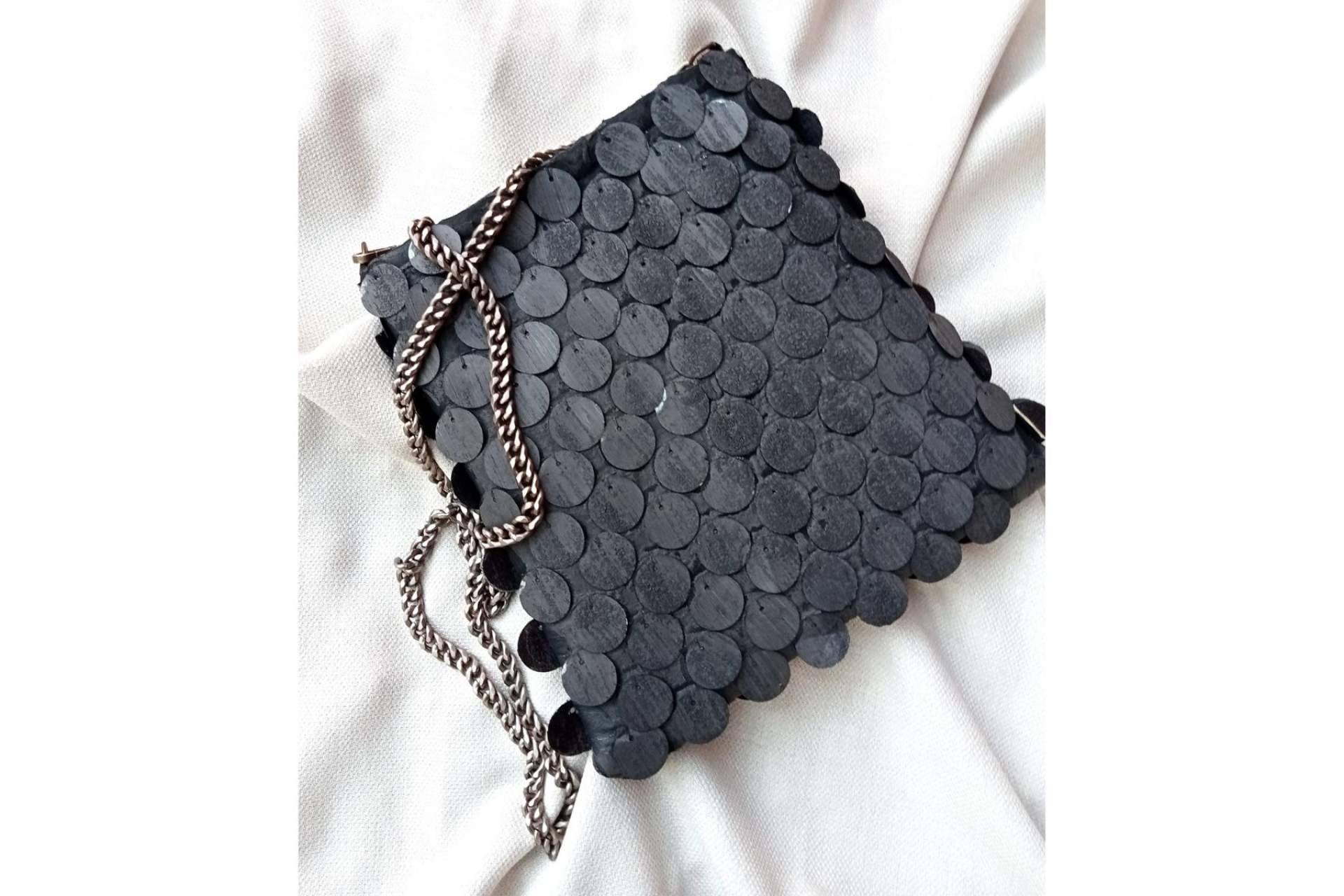Estilo único y original, los rasgos del nuevo bolso de Inirt Atelier