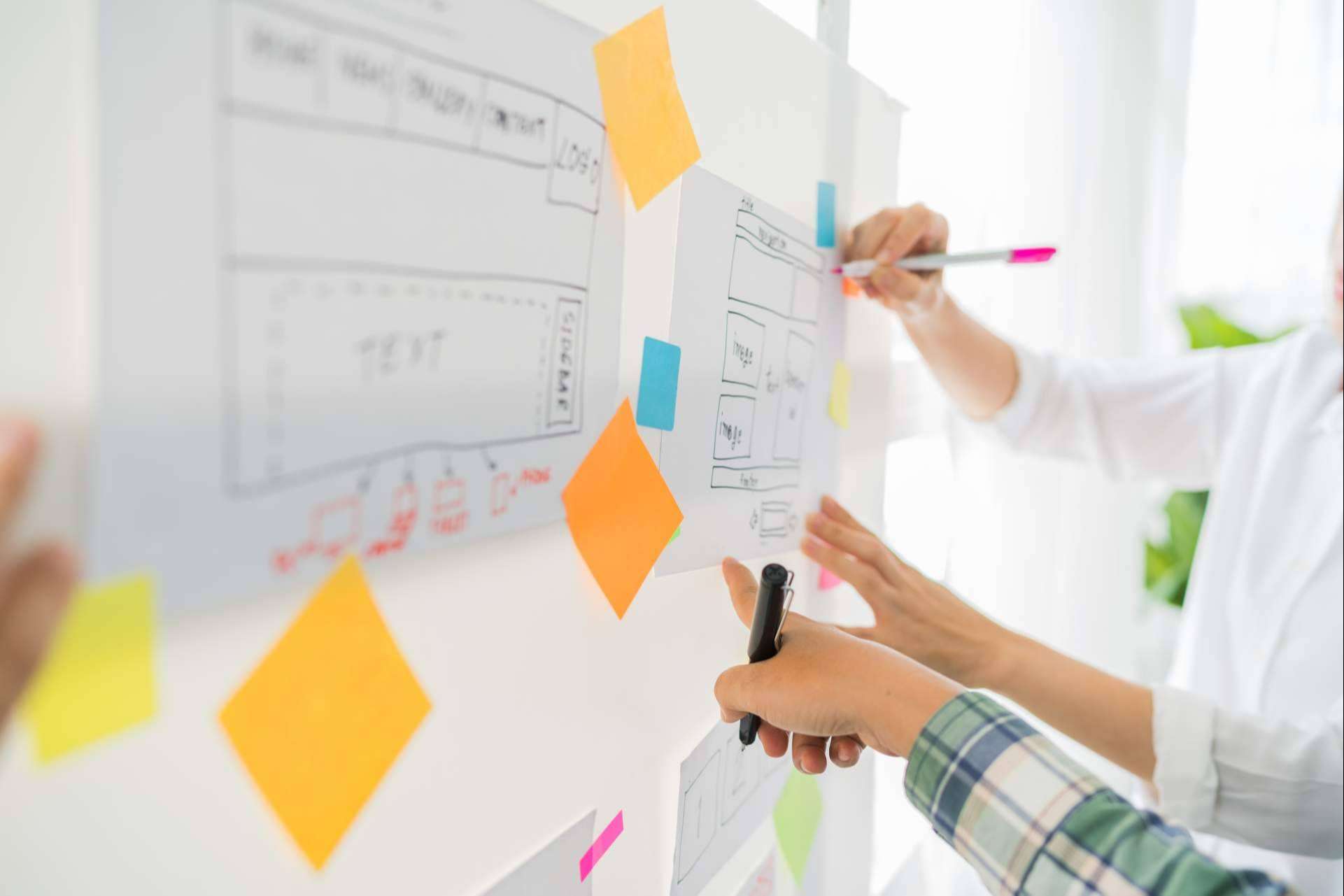 La importancia de contar con expertos para crear una estrategia de contenidos para las empresas, por Clover