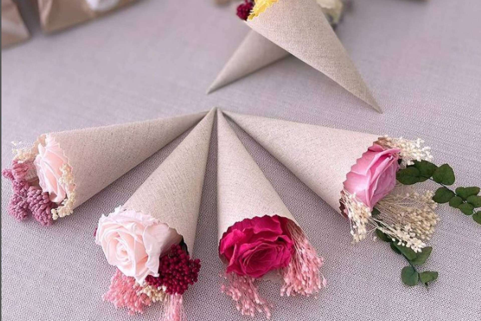 Roses to Love se especializa en rosas preservadas para empresas, eventos, hoteles y restaurantes