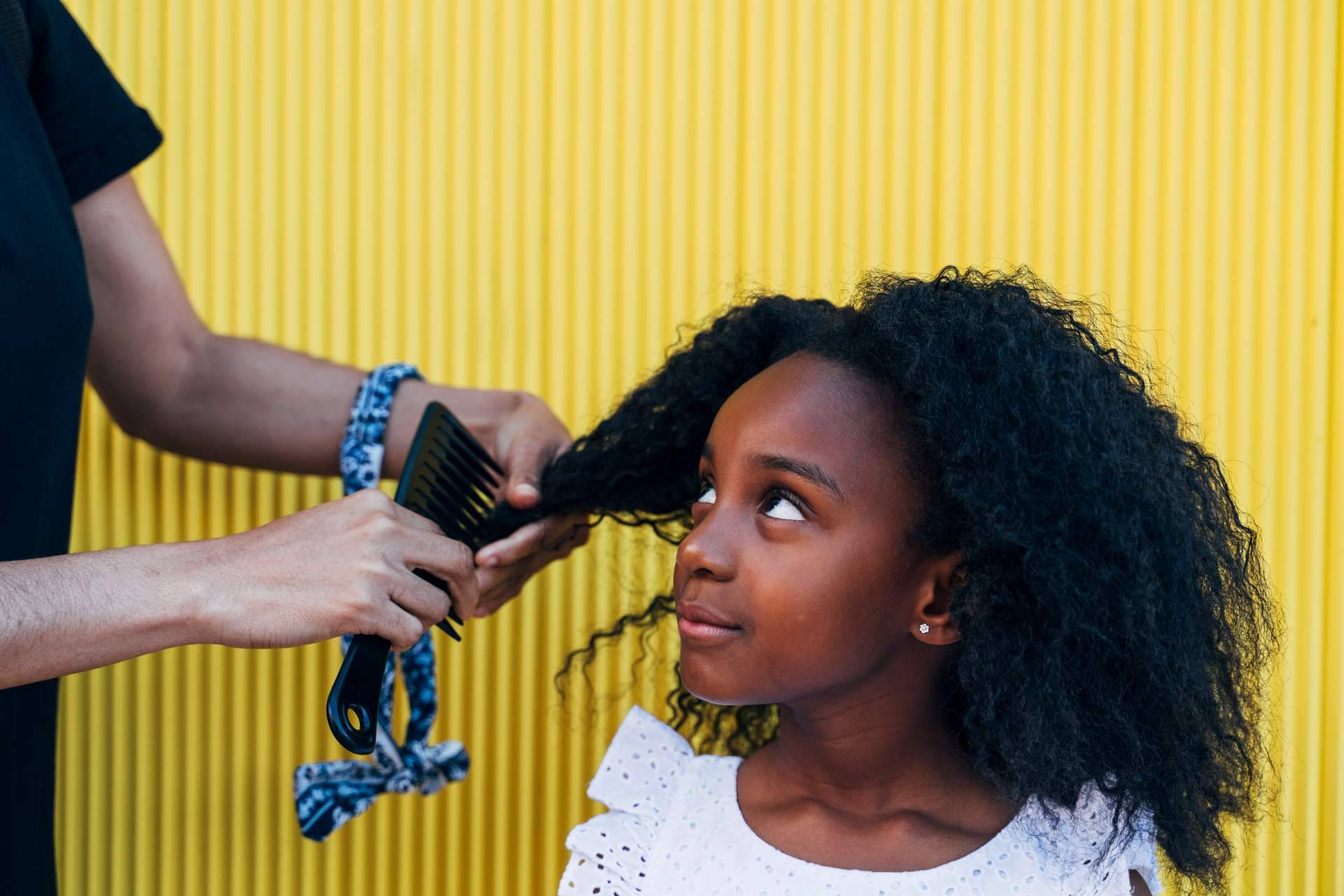 El cuento infantil sobre el cabello rizado y afro y Sofía Black