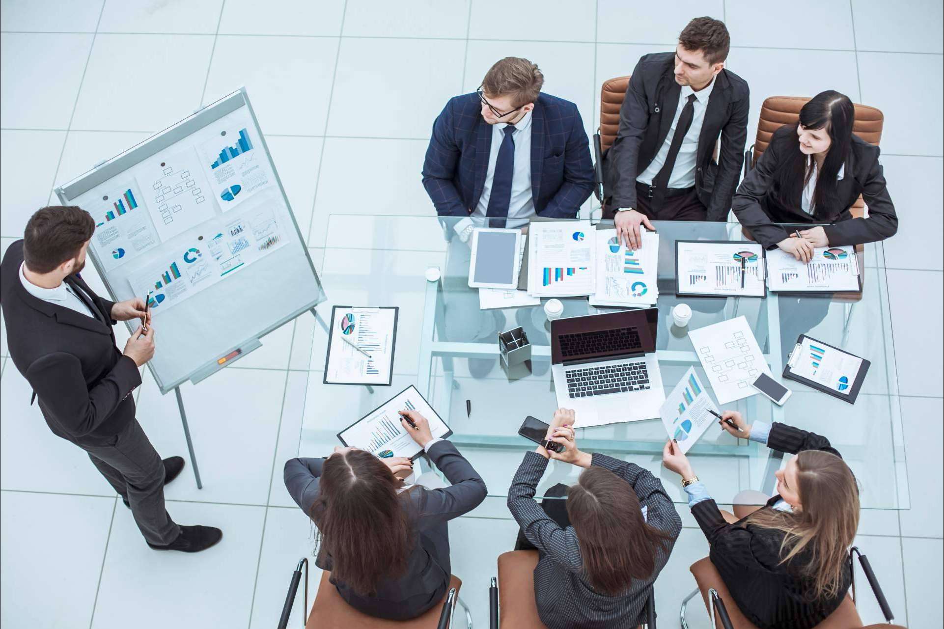 Las diferencias entre una sociedad limitada, una filial y una sucursal