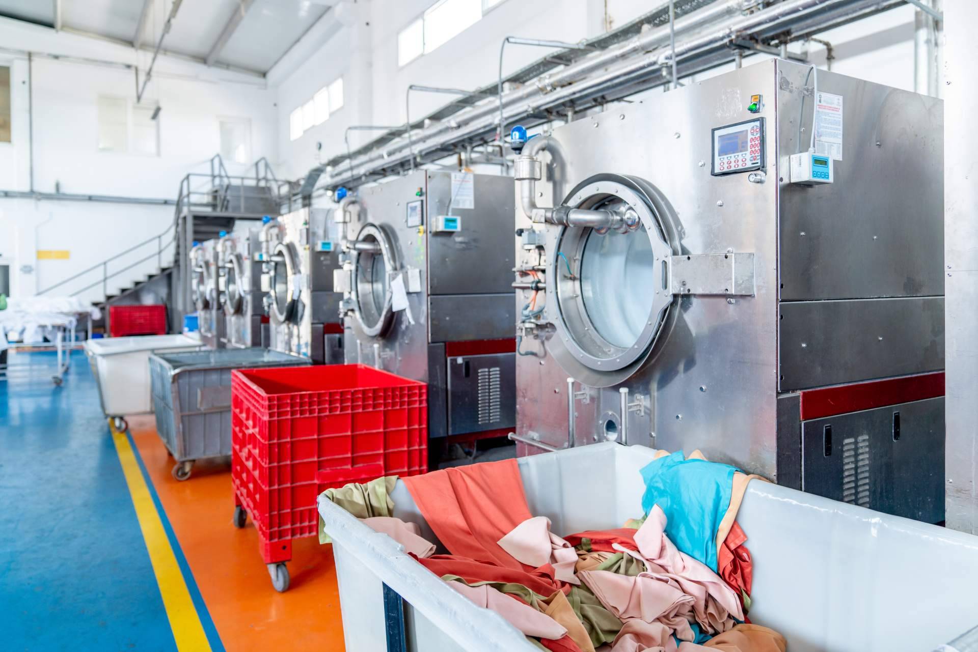 Ventajas de utilizar un software para lavanderías industriales, según La Fábrica de Software
