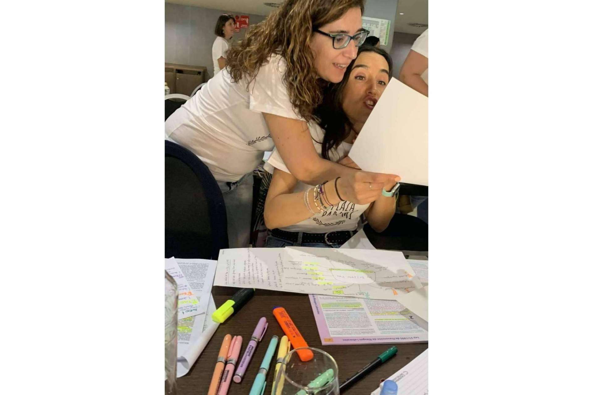 Úrsula Campos organiza retiros para opositores