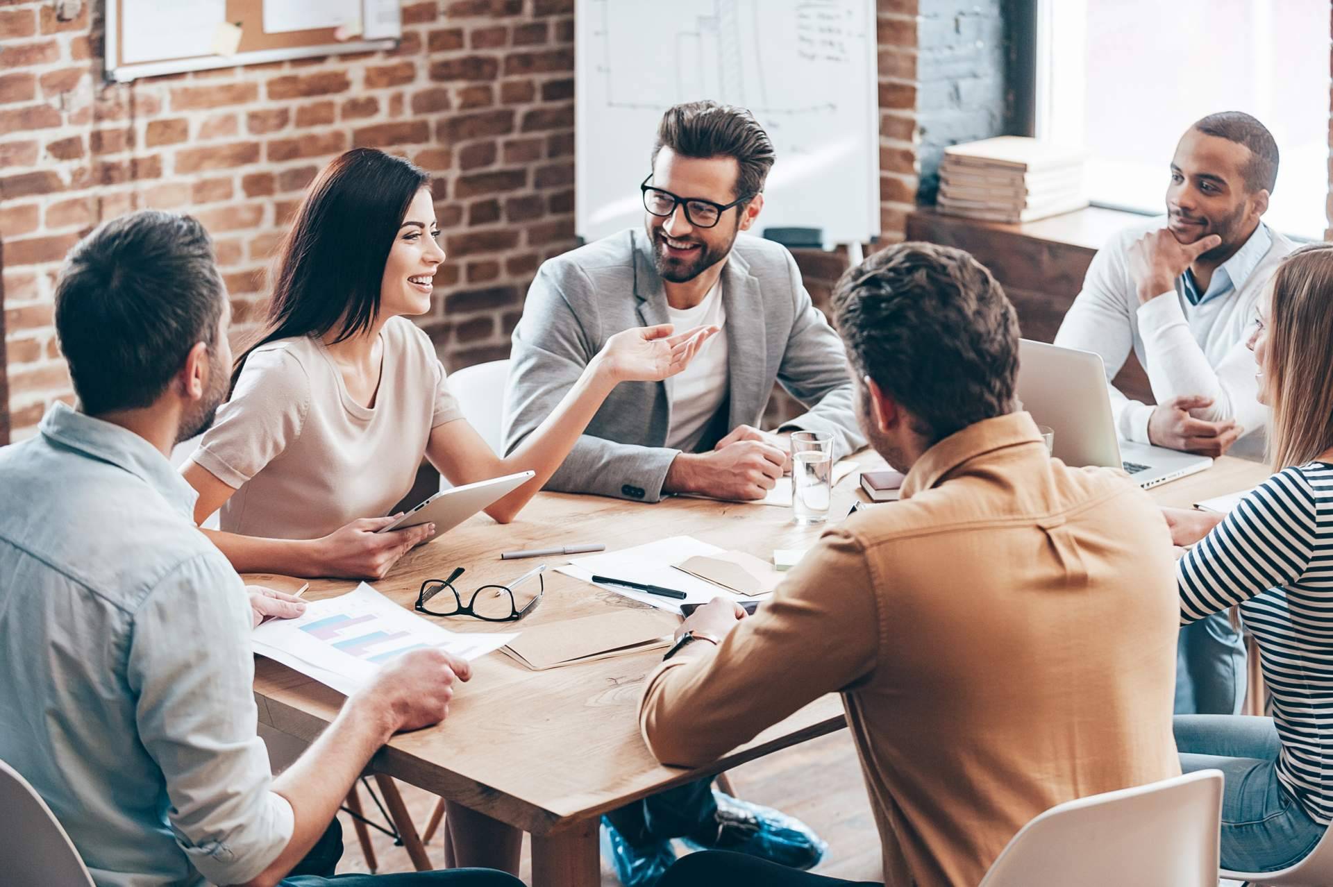 Mobiliario para coworkings con Factory Oficina