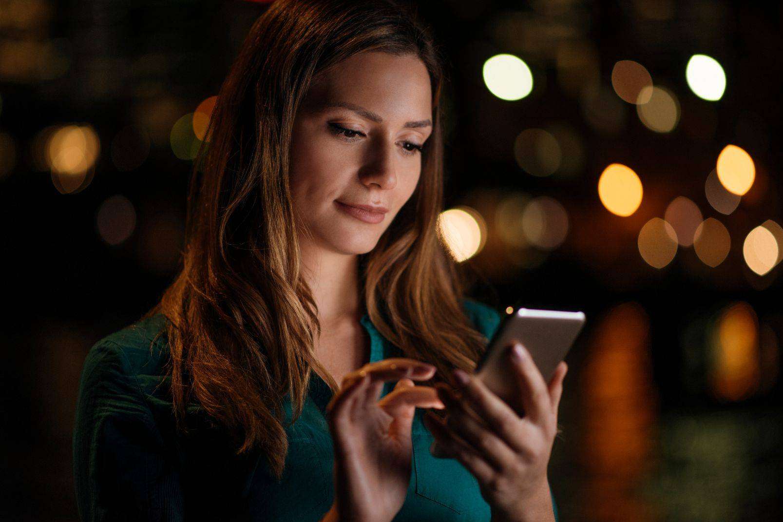 Ganar presencia en redes sociales con la plataforma de marketing de influencia Brandarmies