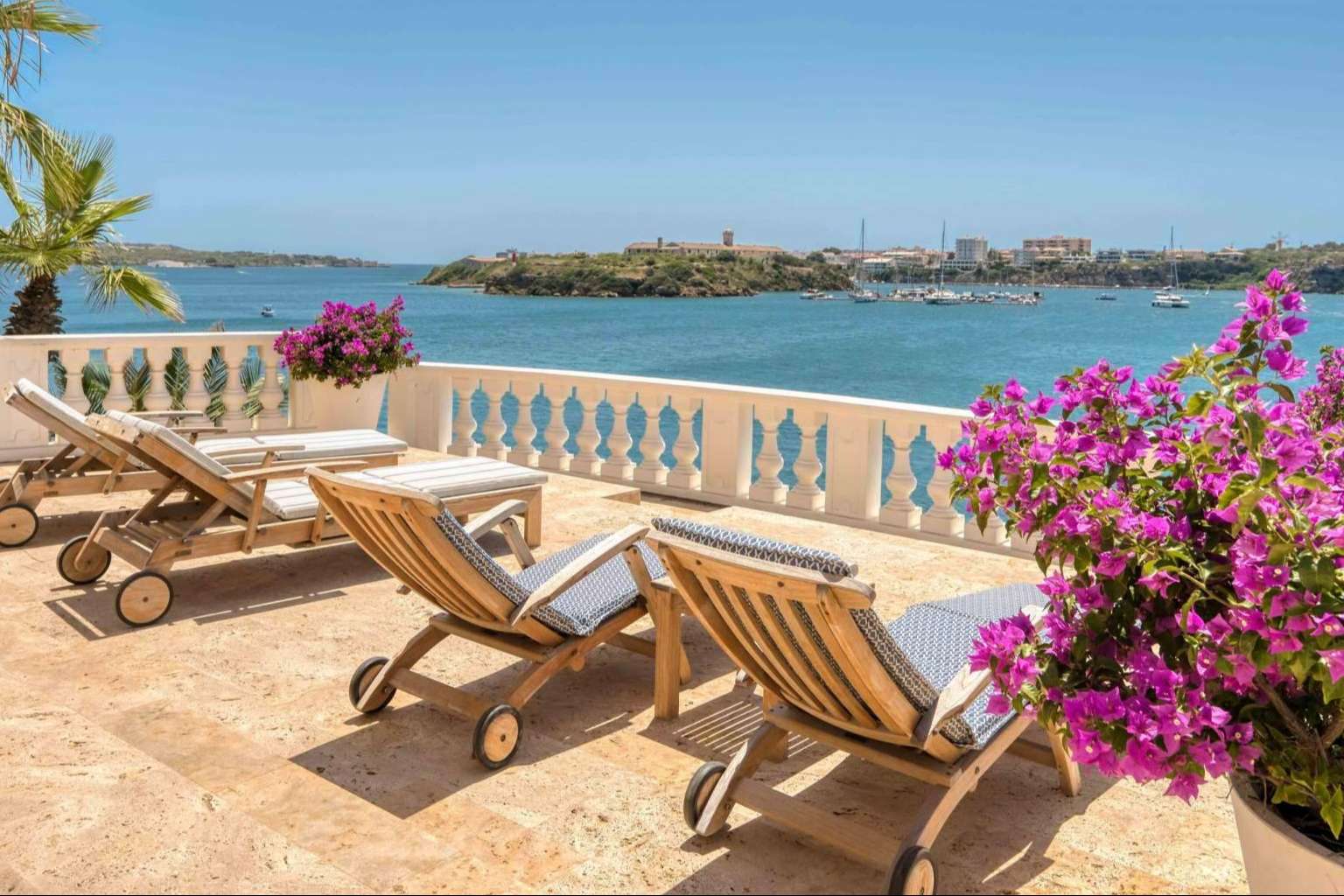 Los expertos de Home Menorca explican por qué se debe invertir en bienes inmuebles en Menorca
