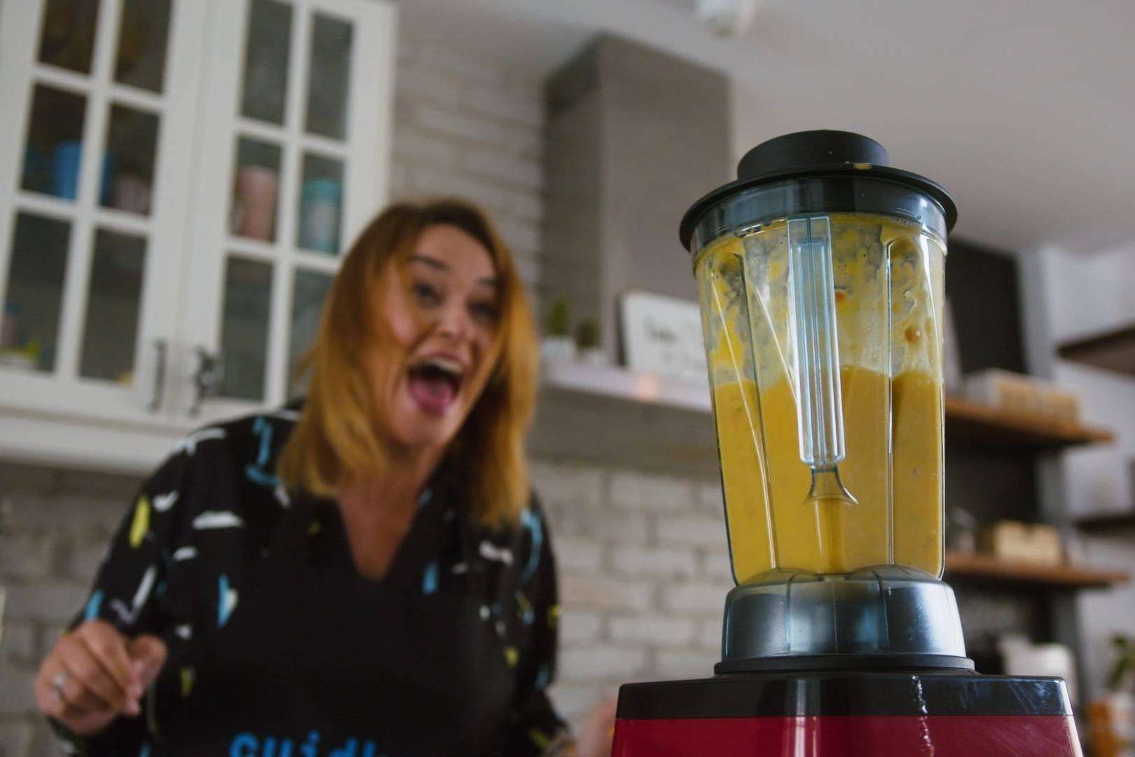 Toñi Moreno lanza 'Porque la vida no viene con instrucciones', su primer podcast junto a Cuidkers